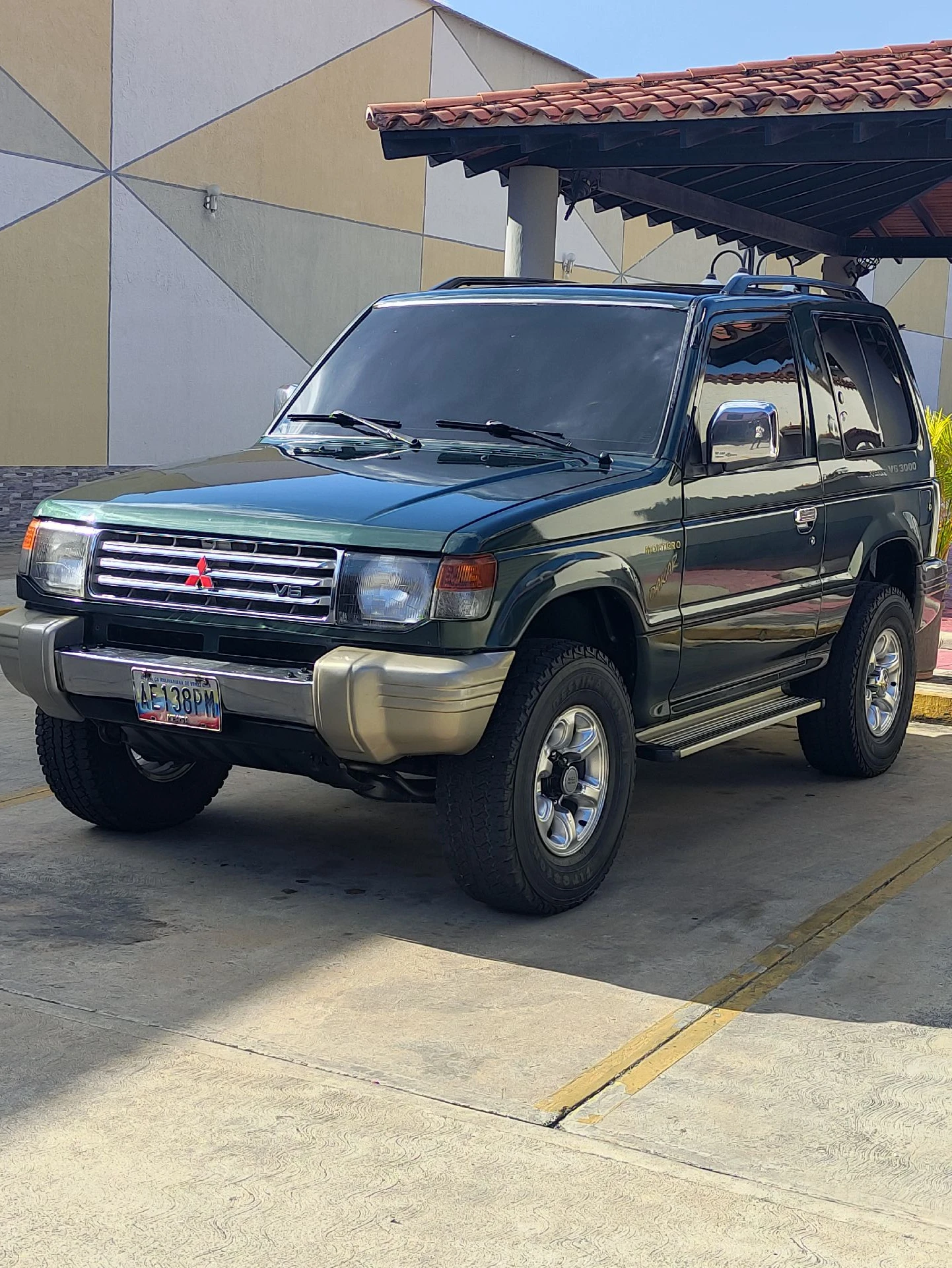 2008 Mitsubishi Montero