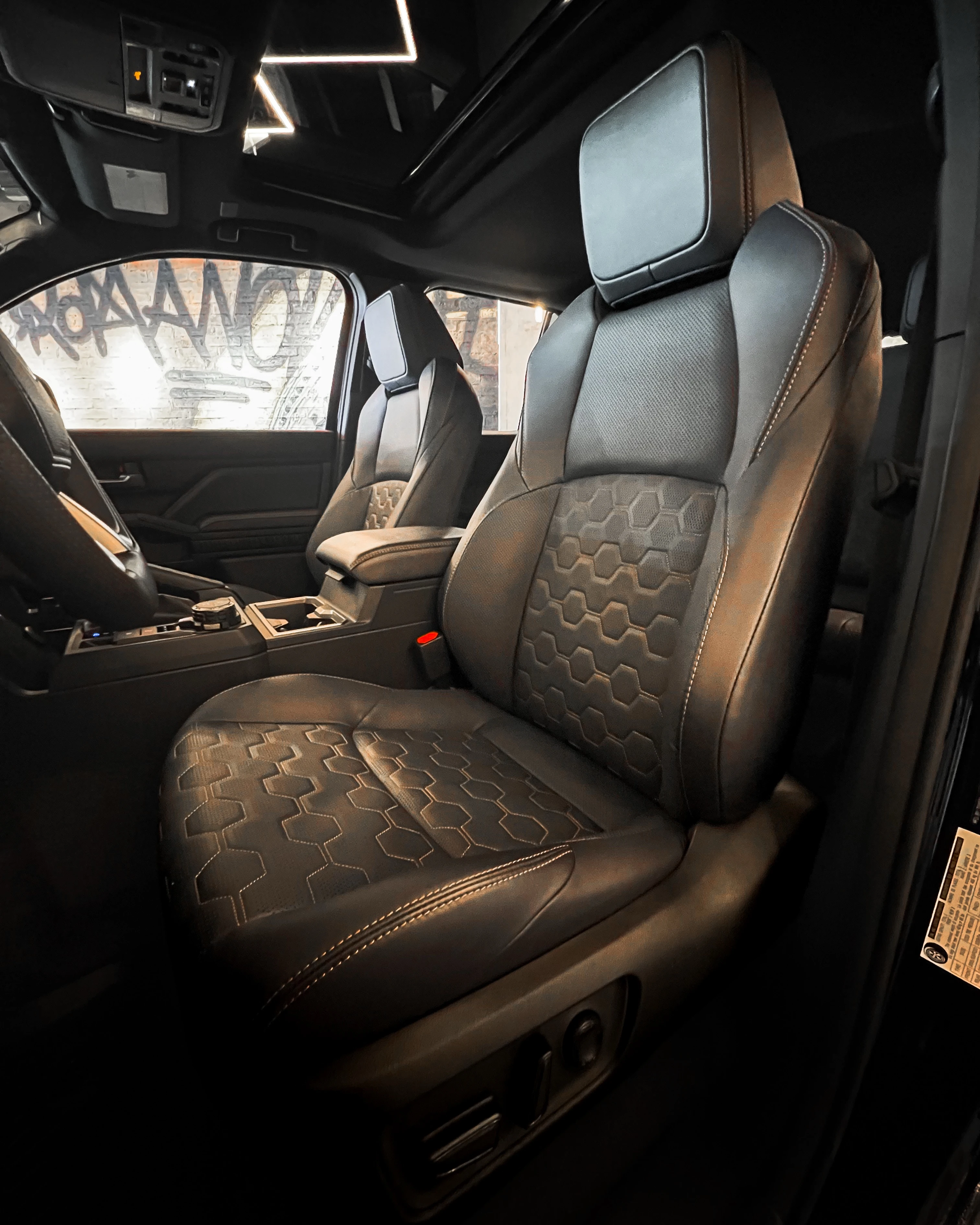 2026 Toyota 4Runner Platinum — photo 12