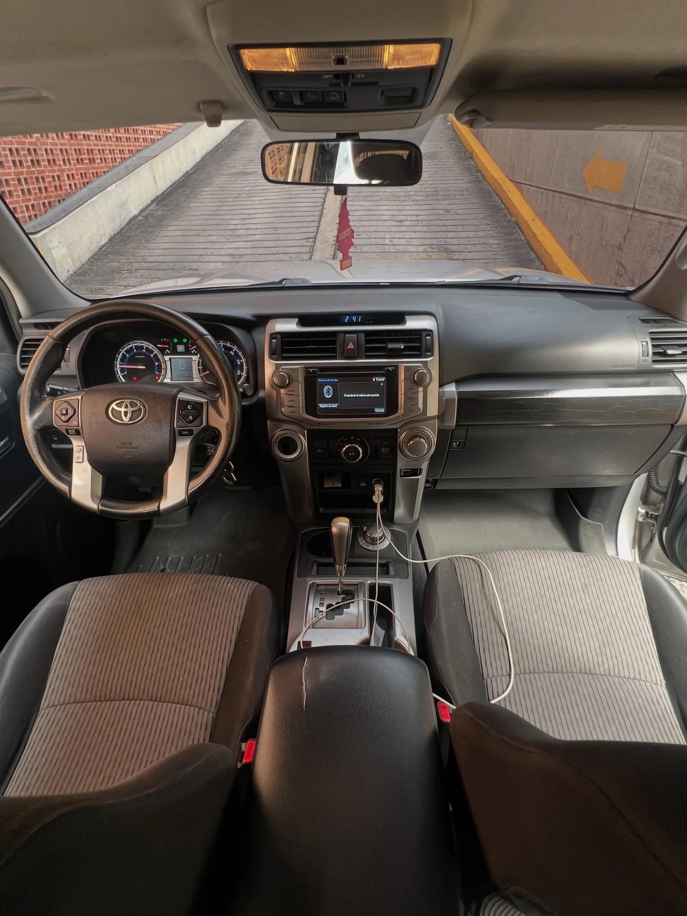 2016 Toyota 4Runner SR5 — photo 9
