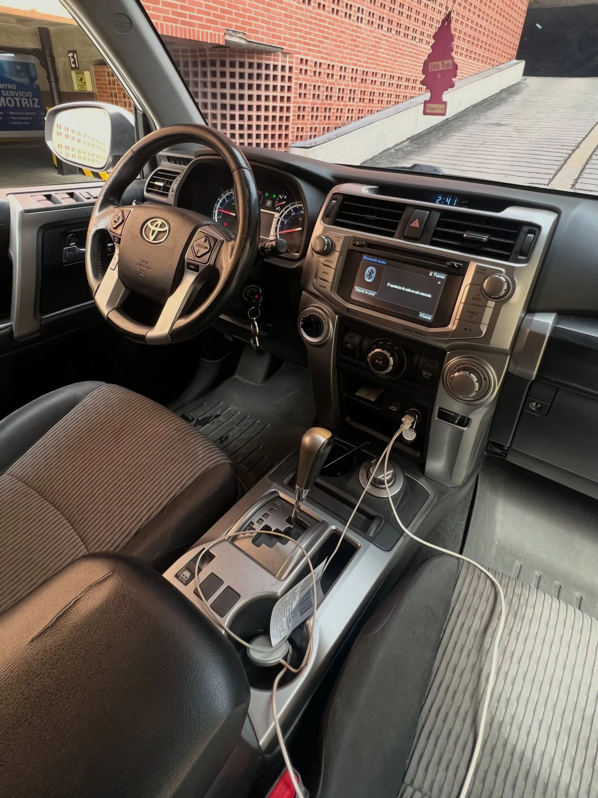 2016 Toyota 4Runner SR5 — photo 10
