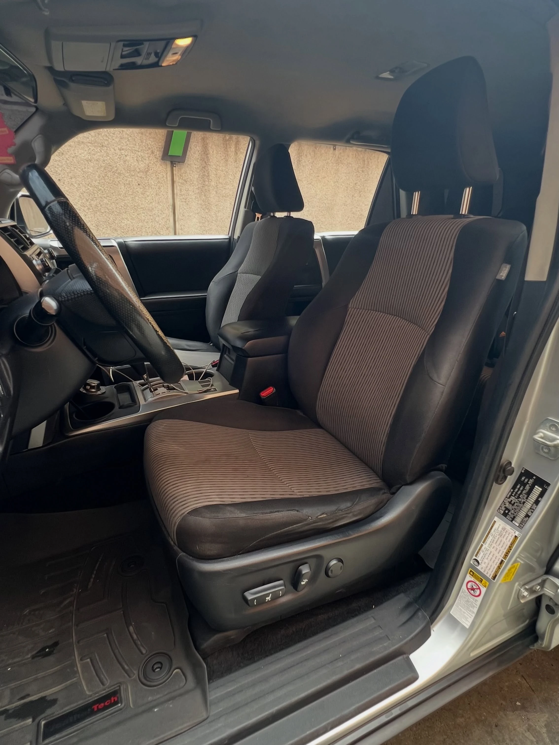 2016 Toyota 4Runner SR5 — photo 14