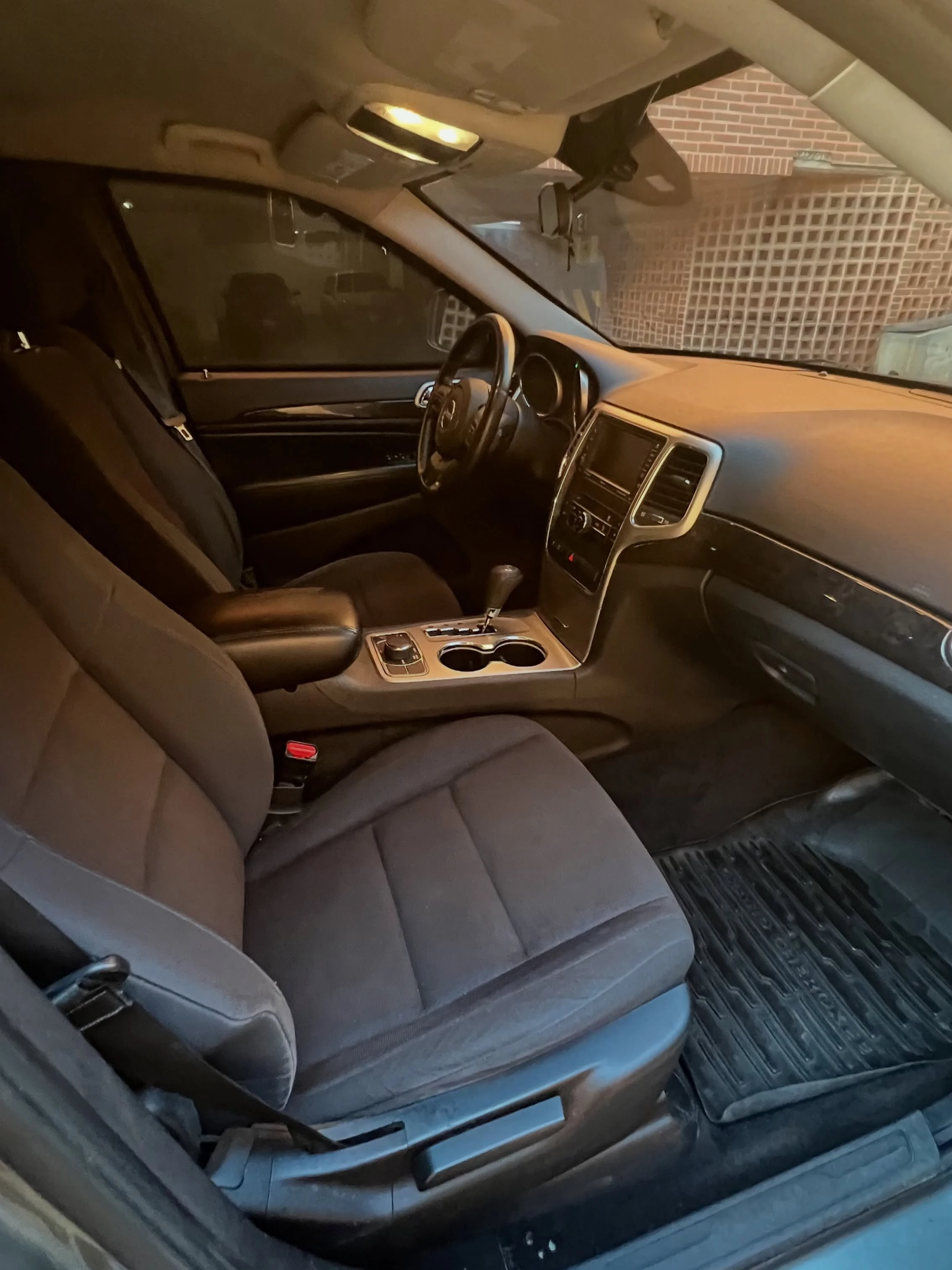 2011 Jeep Grand Cherokee WK2 — photo 11