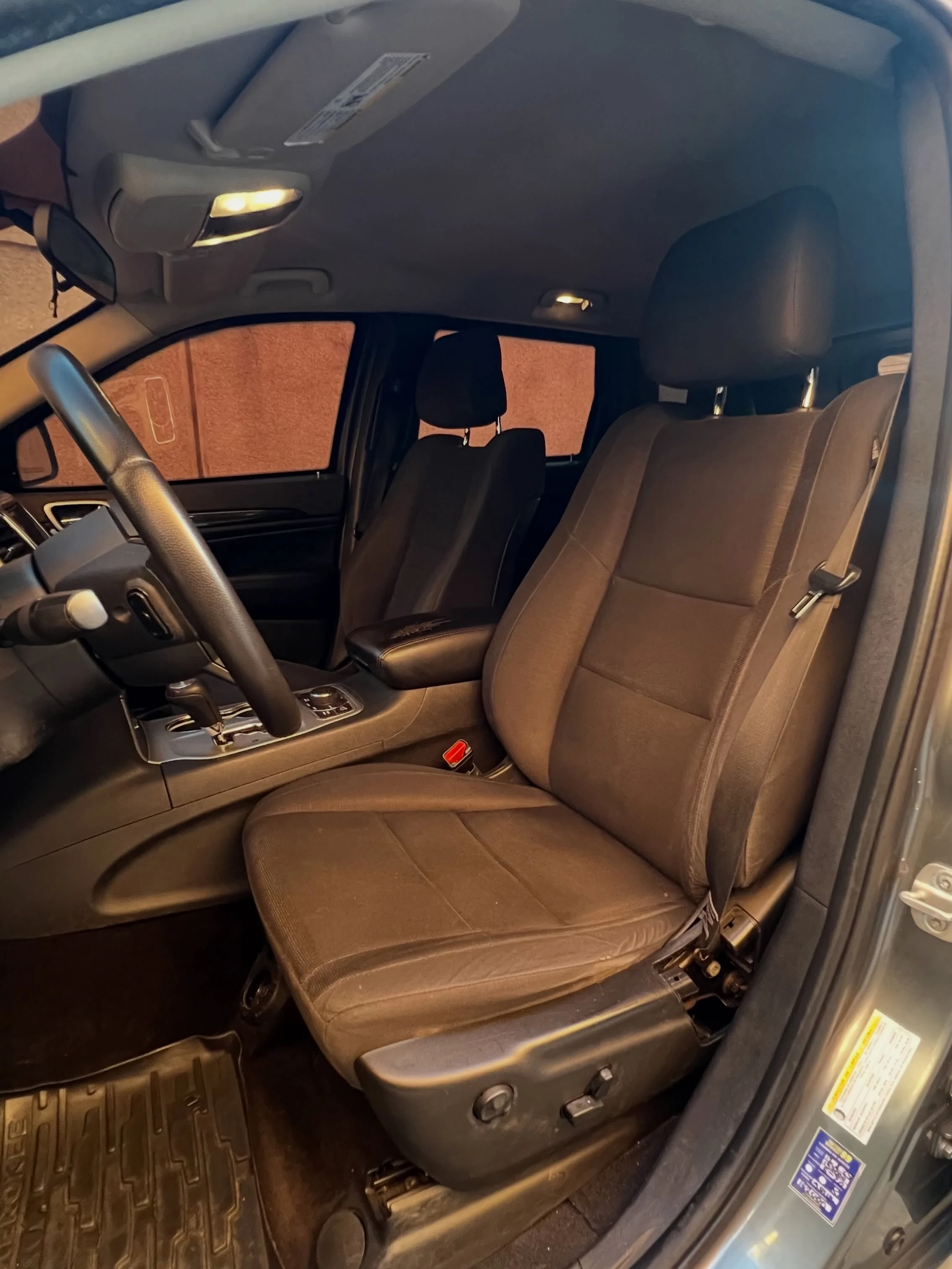 2011 Jeep Grand Cherokee WK2 — photo 14