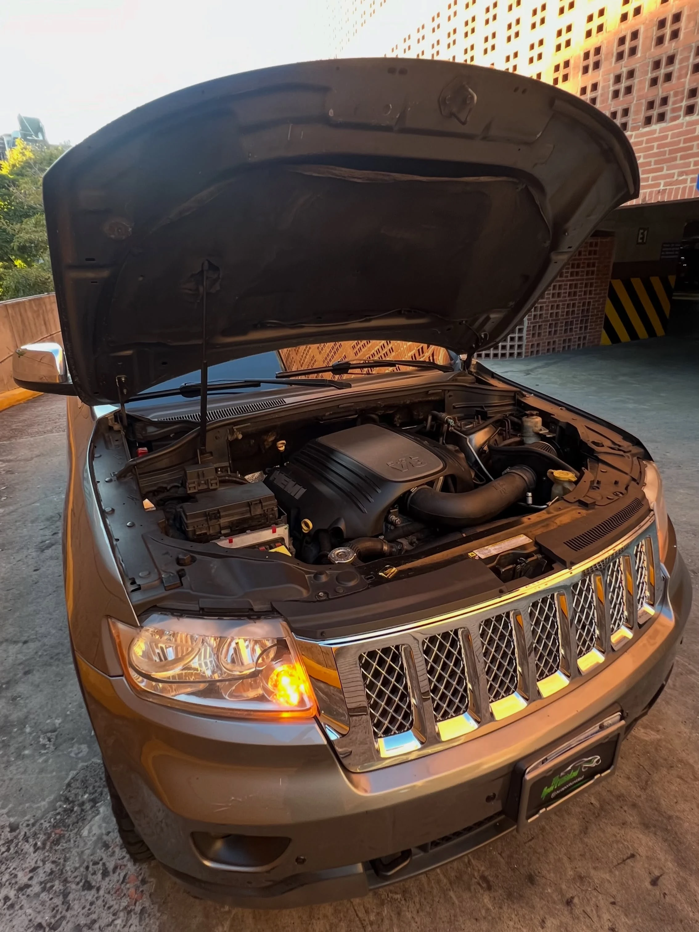2011 Jeep Grand Cherokee WK2 — photo 15