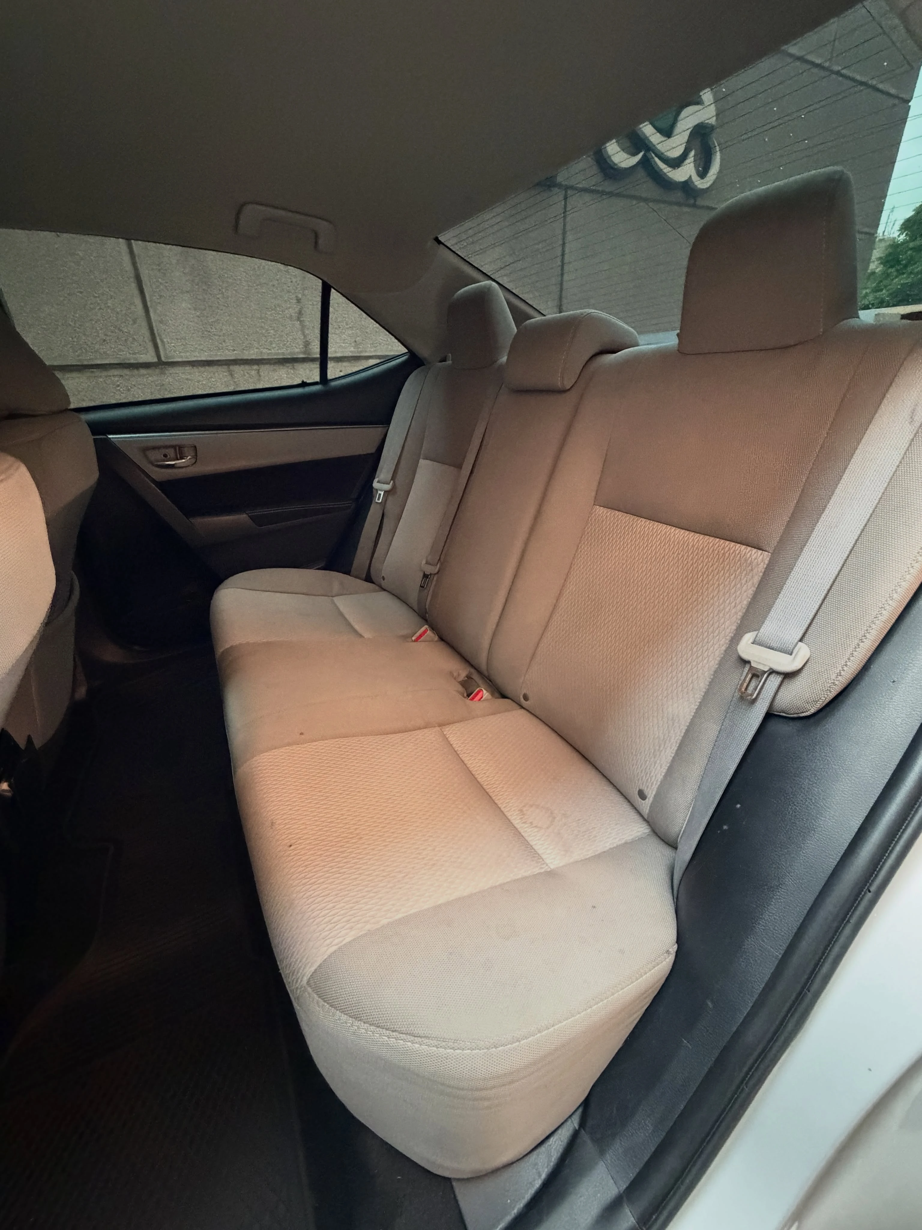 2014 Toyota Corolla LE — photo 3