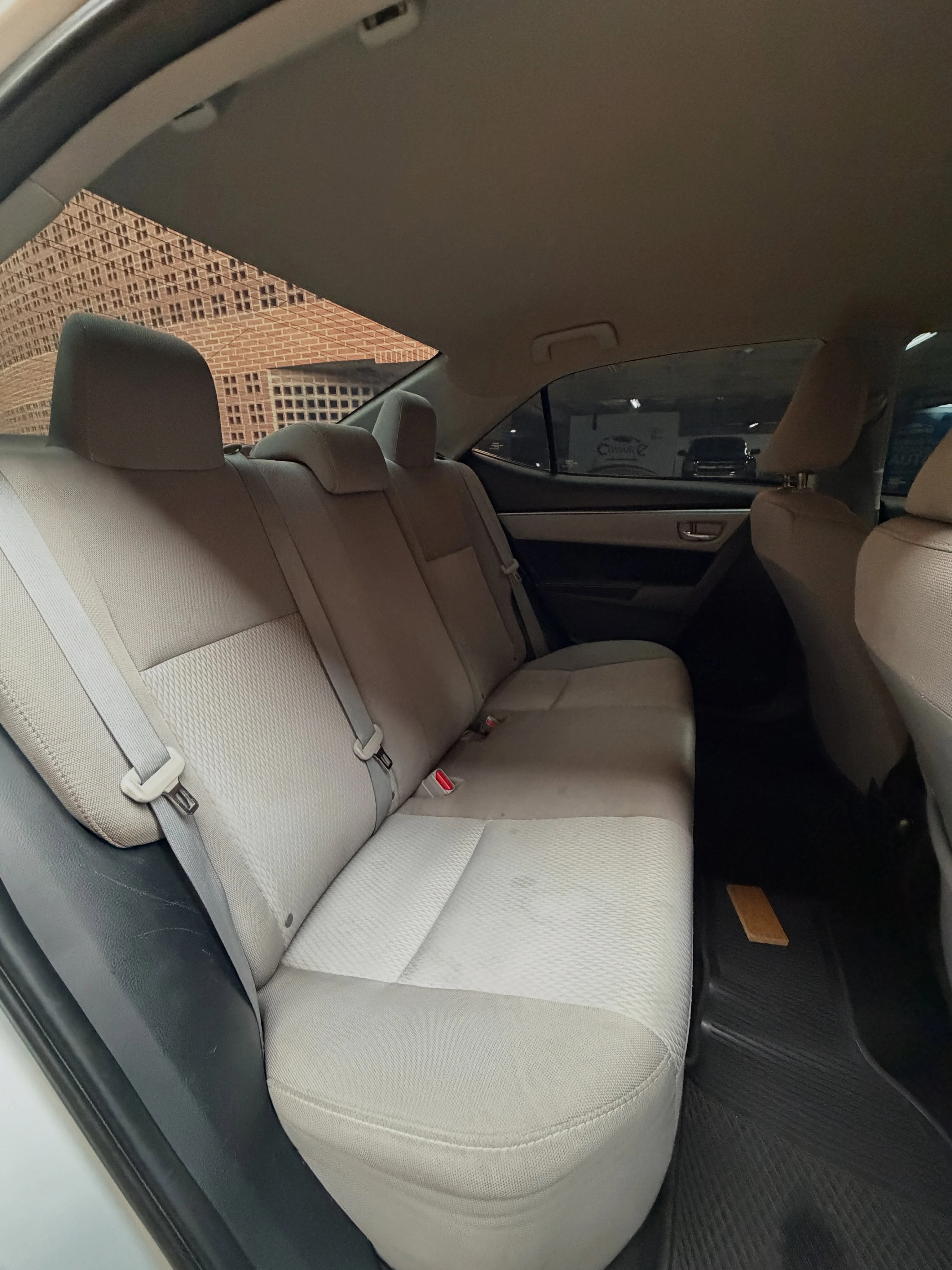 2014 Toyota Corolla LE — photo 5