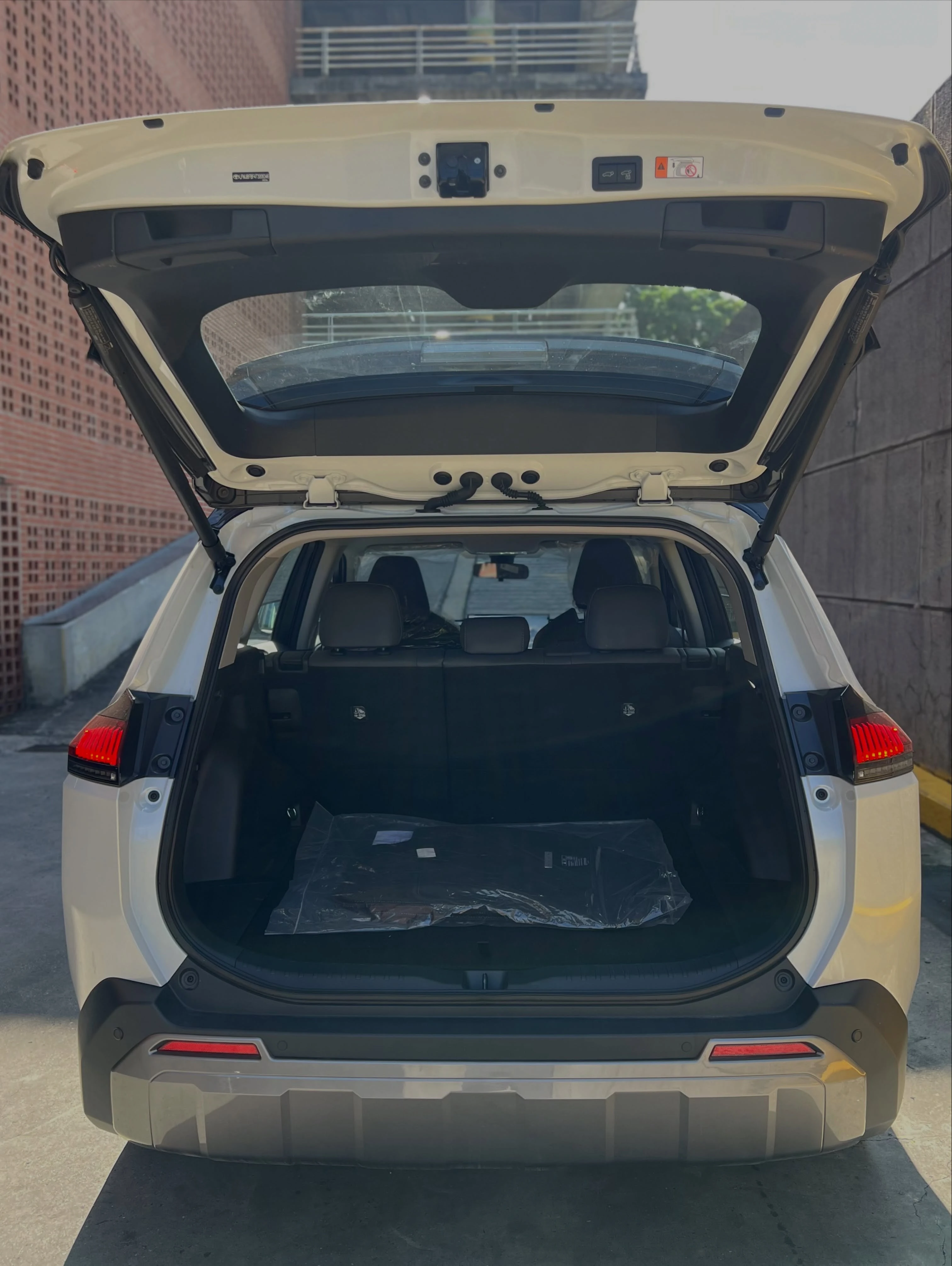 2026 Toyota RAV4 — photo 6