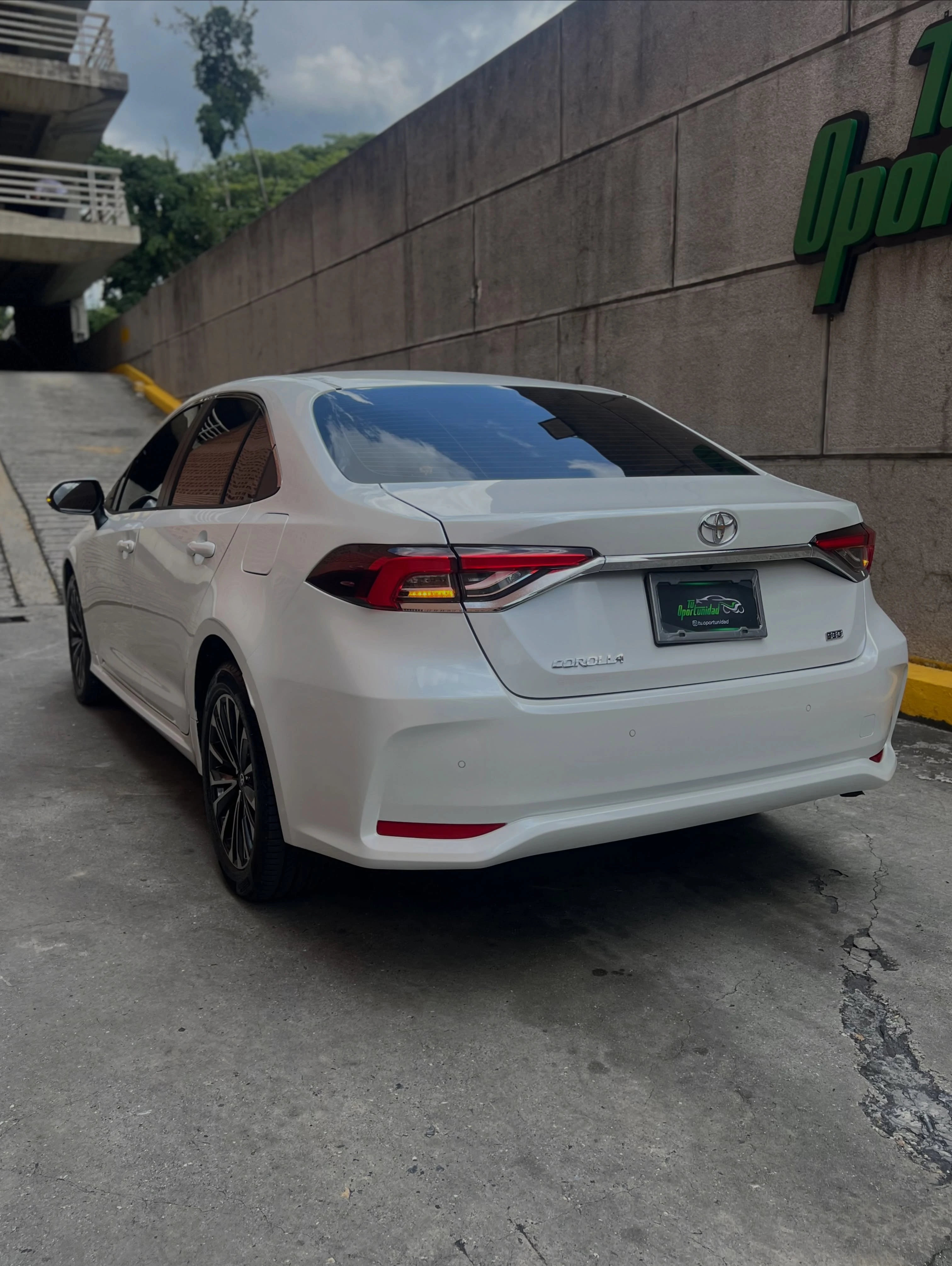 2025 Toyota Corolla SEG — photo 5