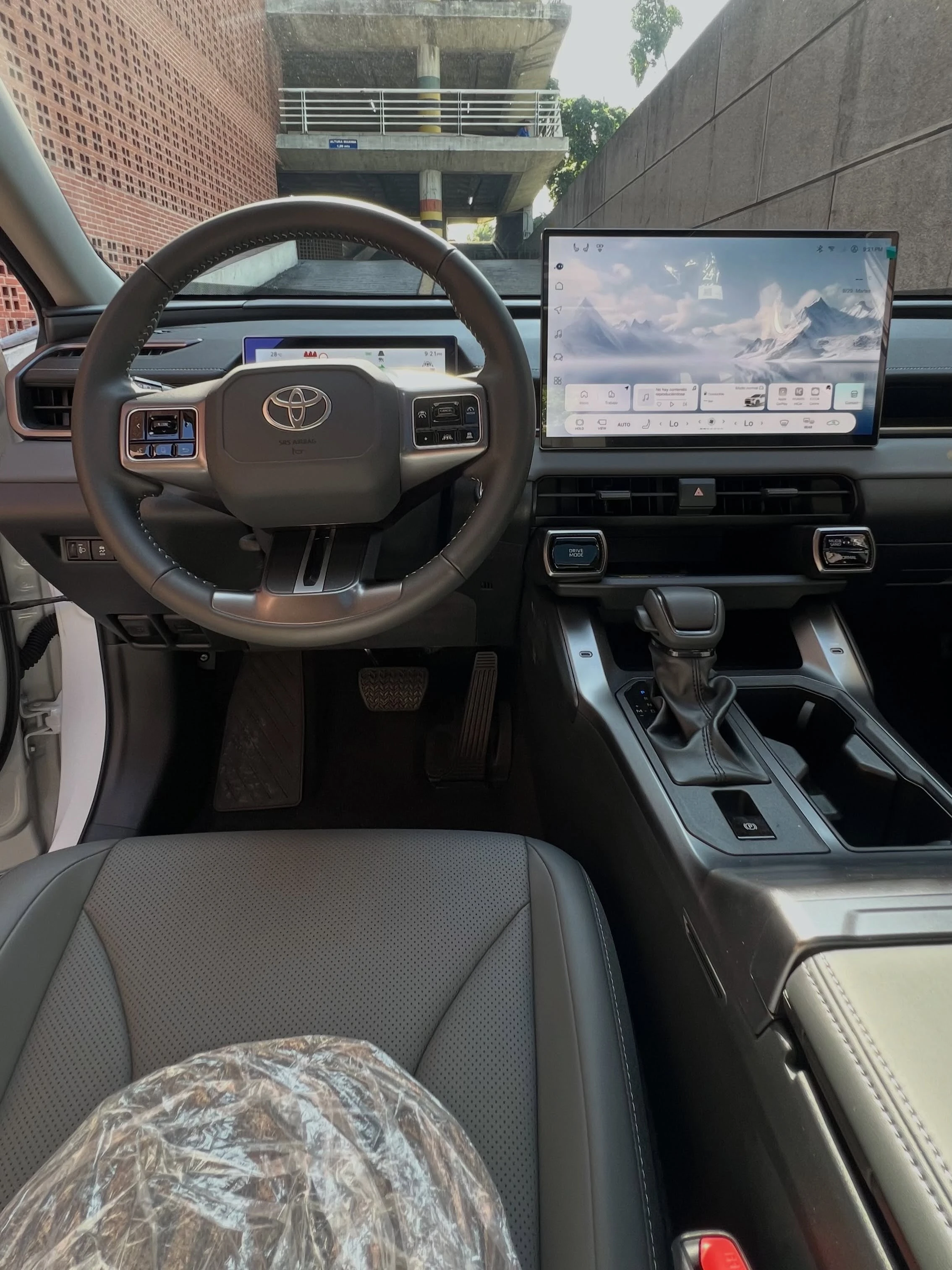 2026 Toyota RAV4 — photo 13