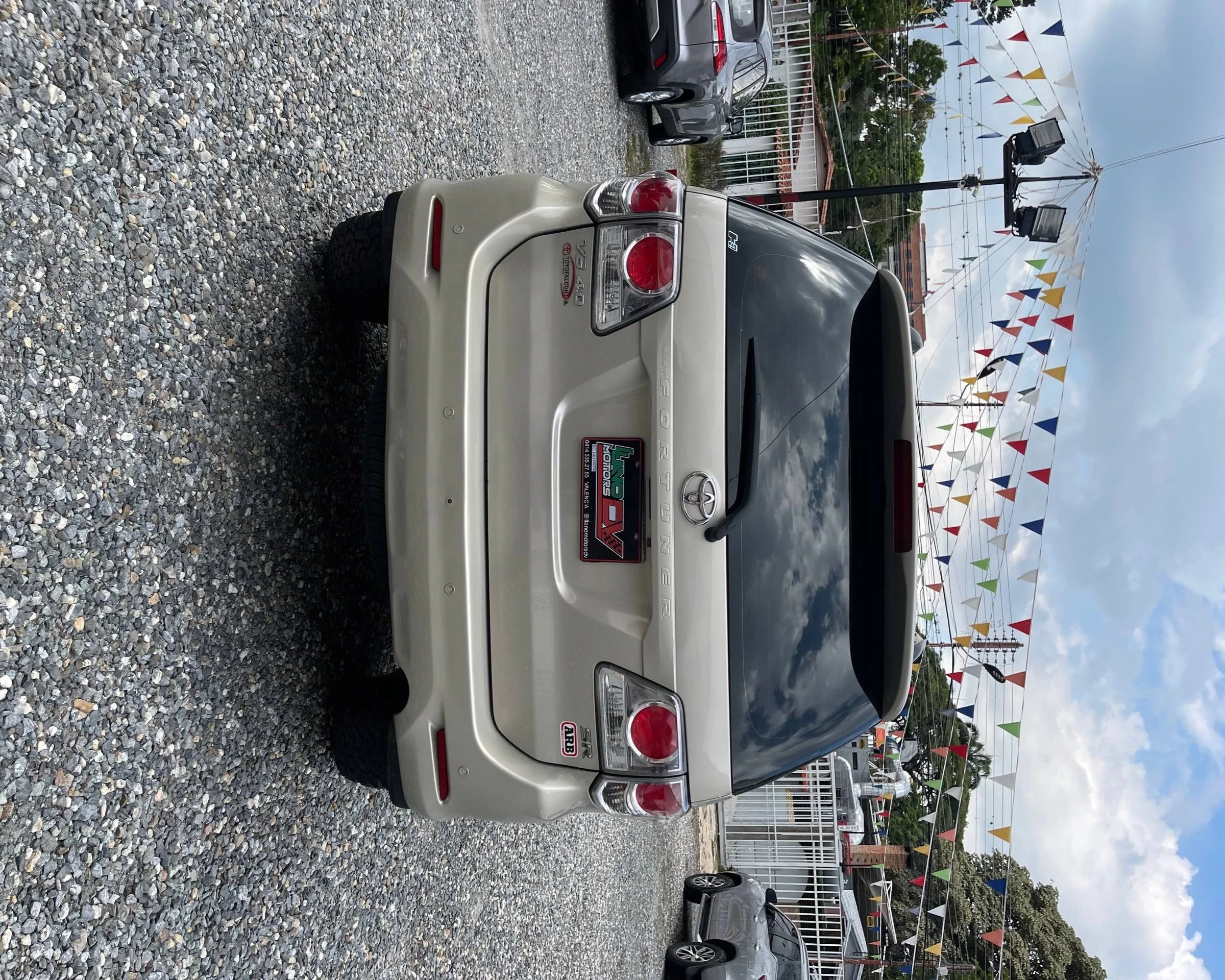 2013 Toyota Fortuner — foto 6