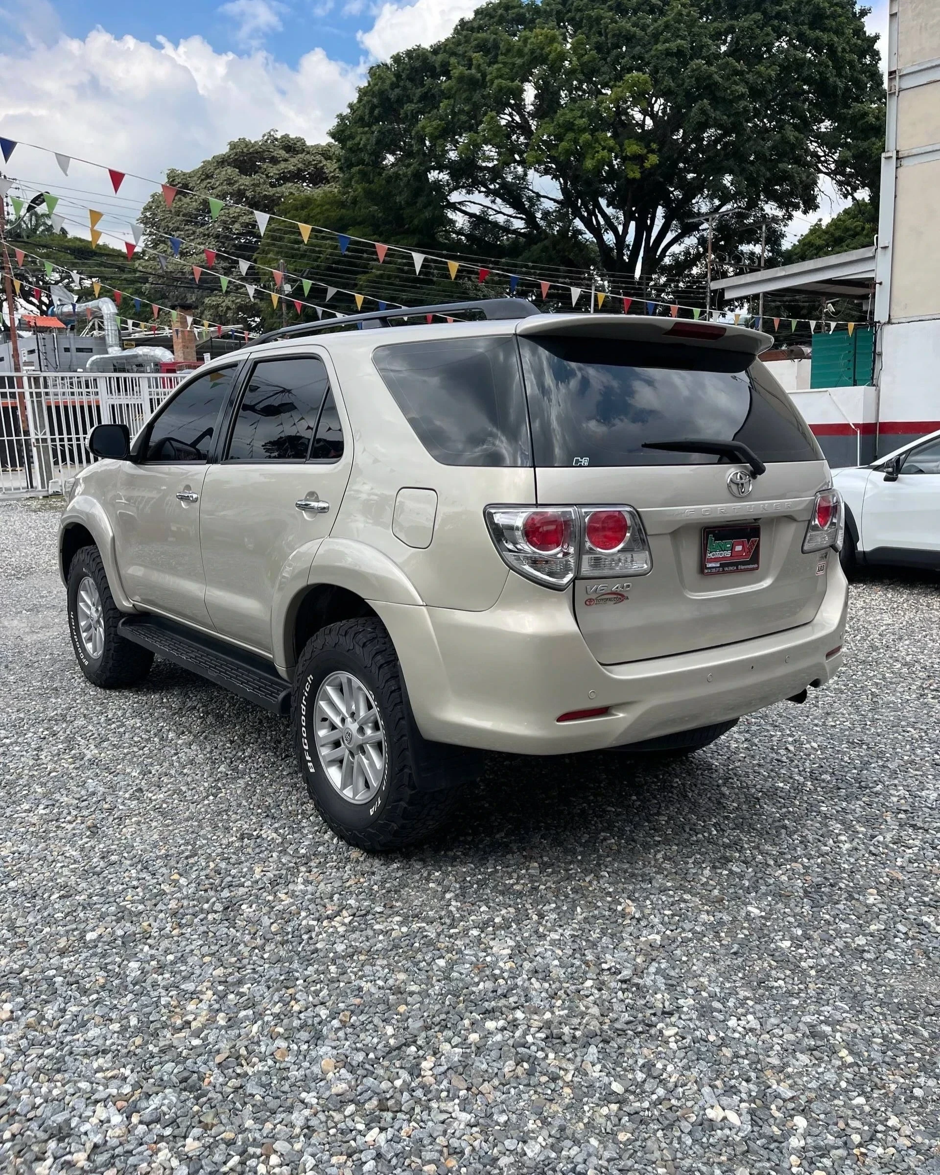 2013 Toyota Fortuner — foto 7