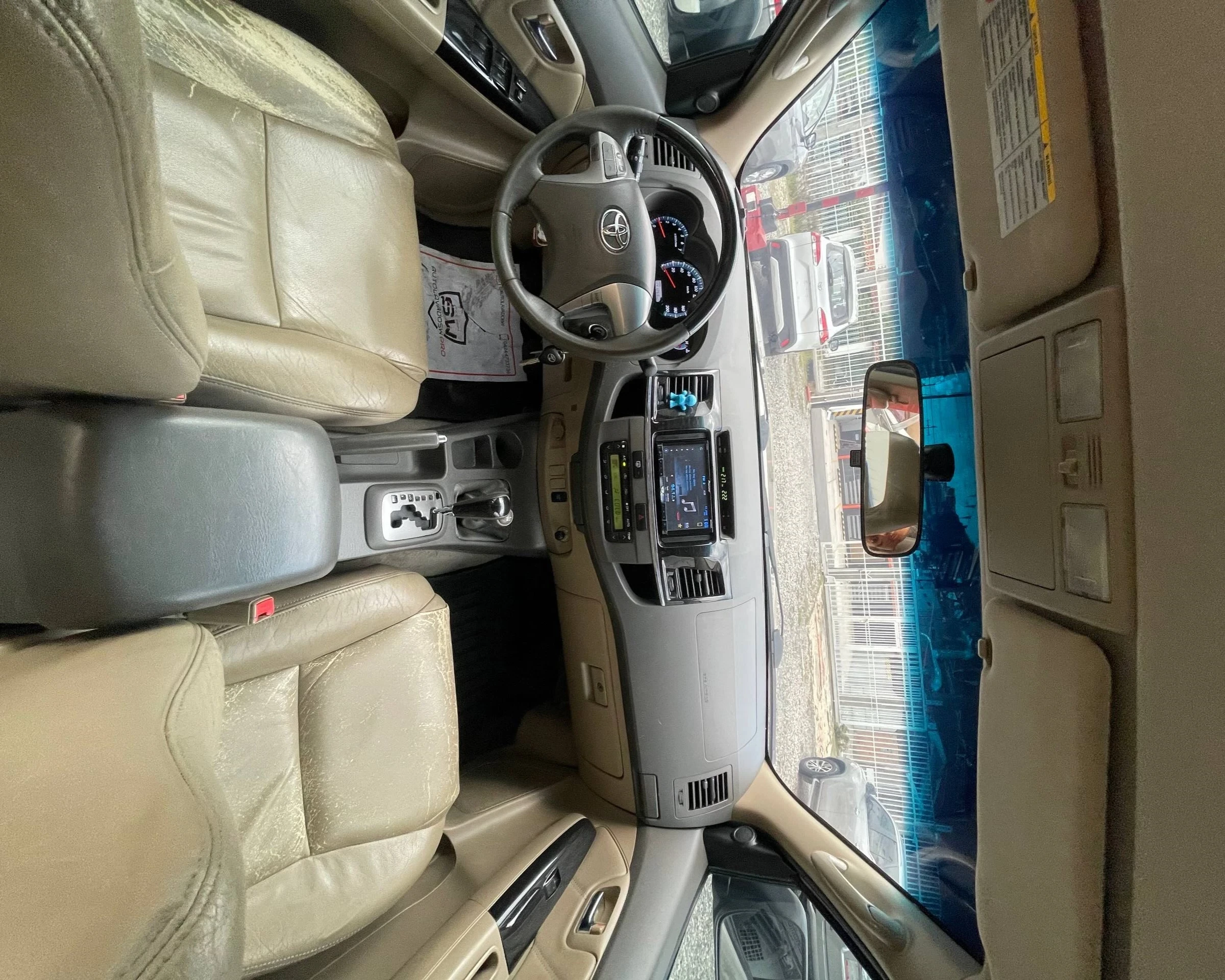 2013 Toyota Fortuner — foto 9