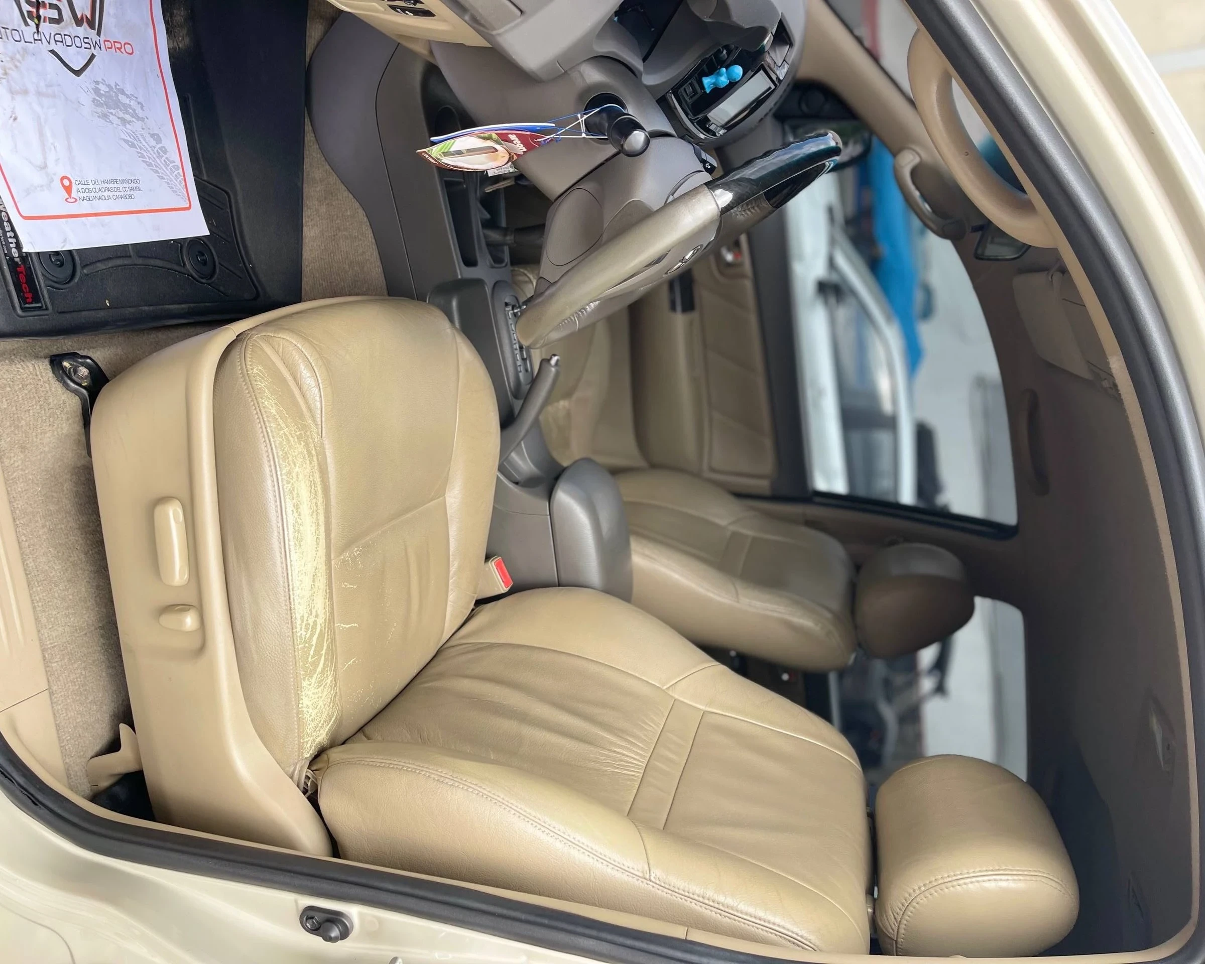 2013 Toyota Fortuner — foto 10