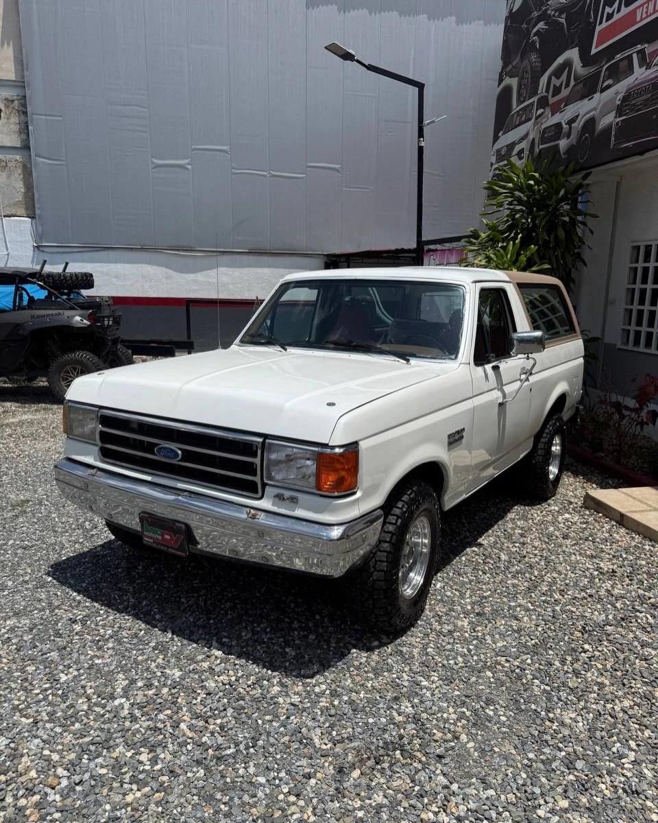 1991 Ford Bronco — foto 4