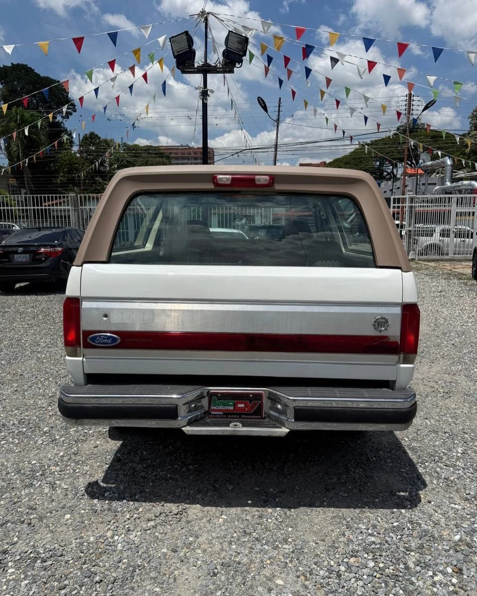 1991 Ford Bronco — foto 7