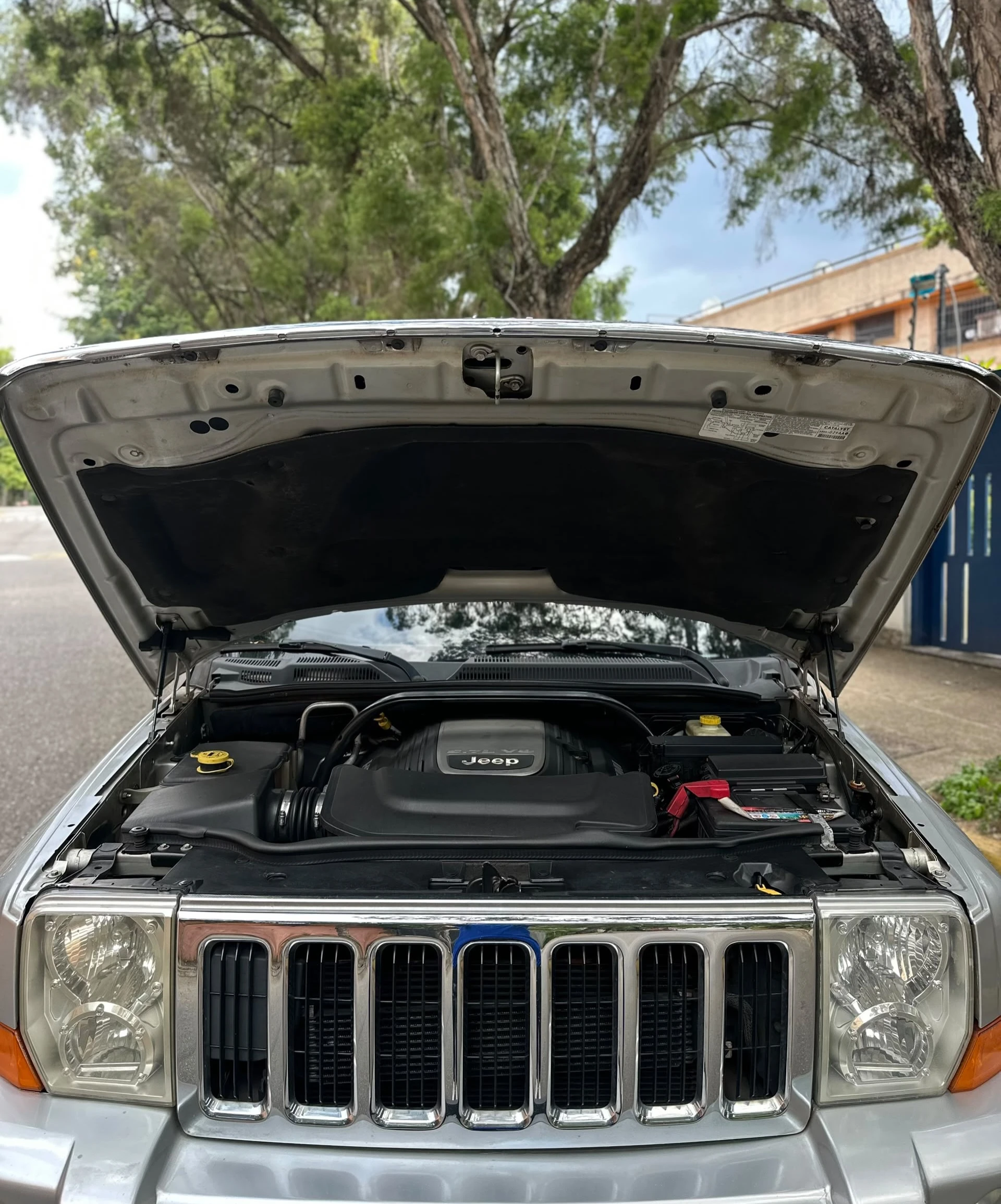 2008 Jeep Commander — foto 8