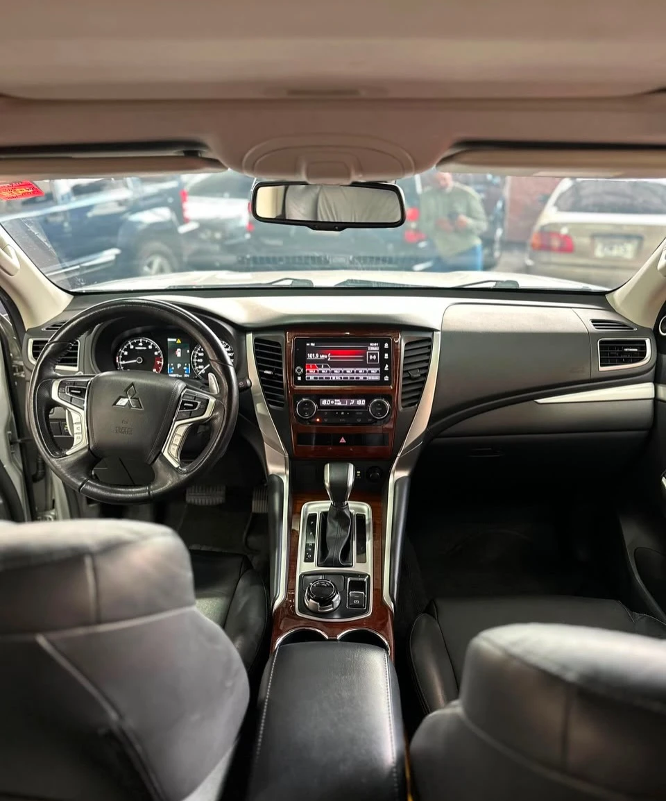 2019 Mitsubishi Montero Sport — foto 7