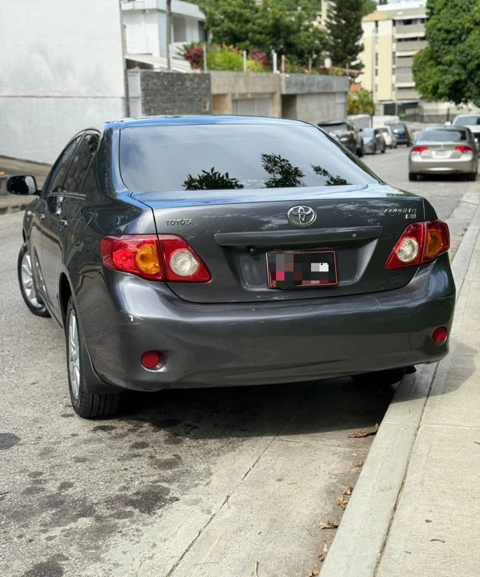 2011 Toyota Corolla Xei — foto 3