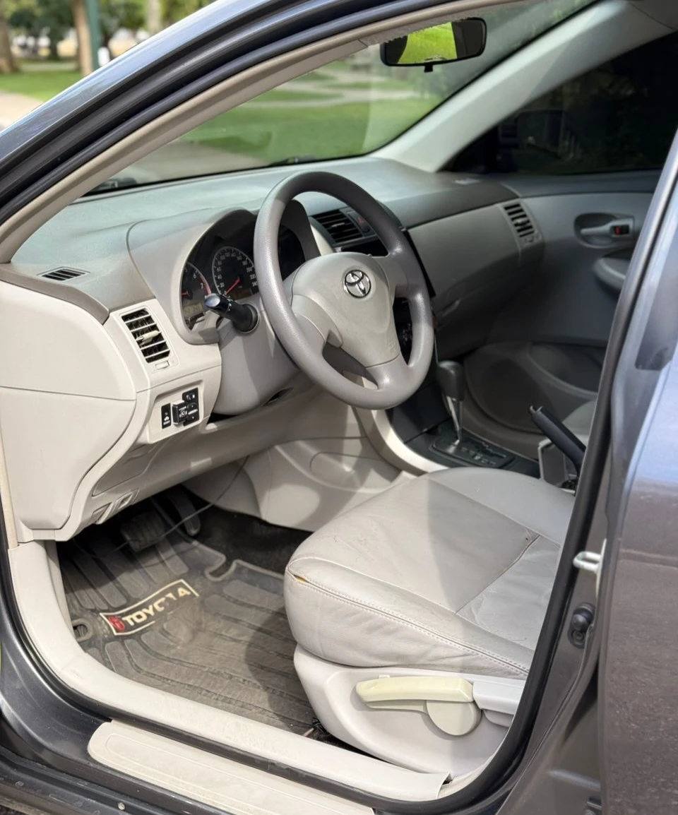 2011 Toyota Corolla Xei — foto 6