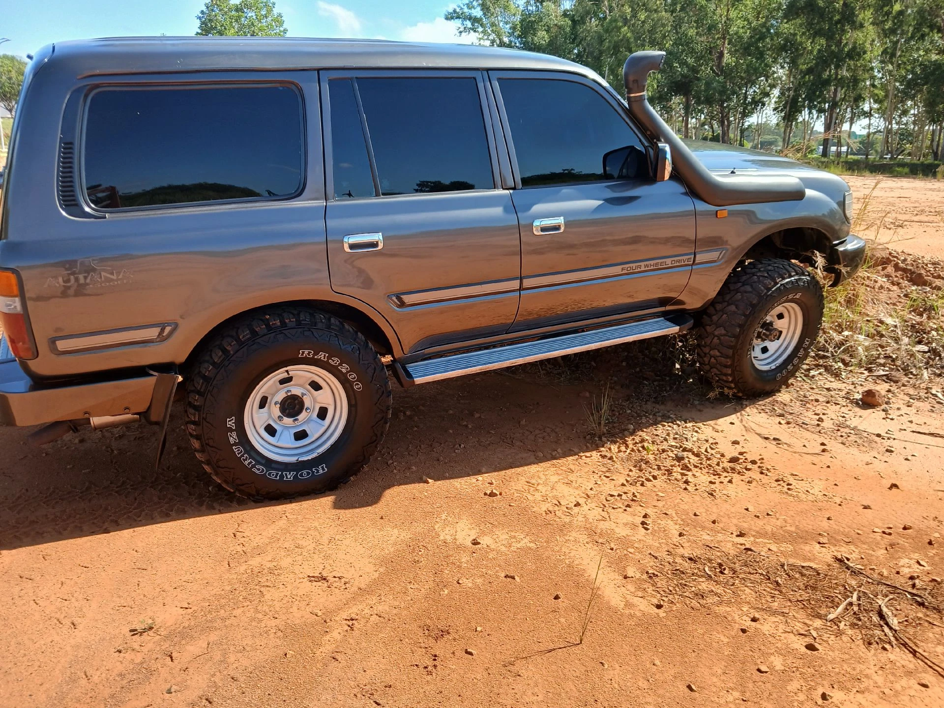 2001 Toyota Land Cruiser Autana