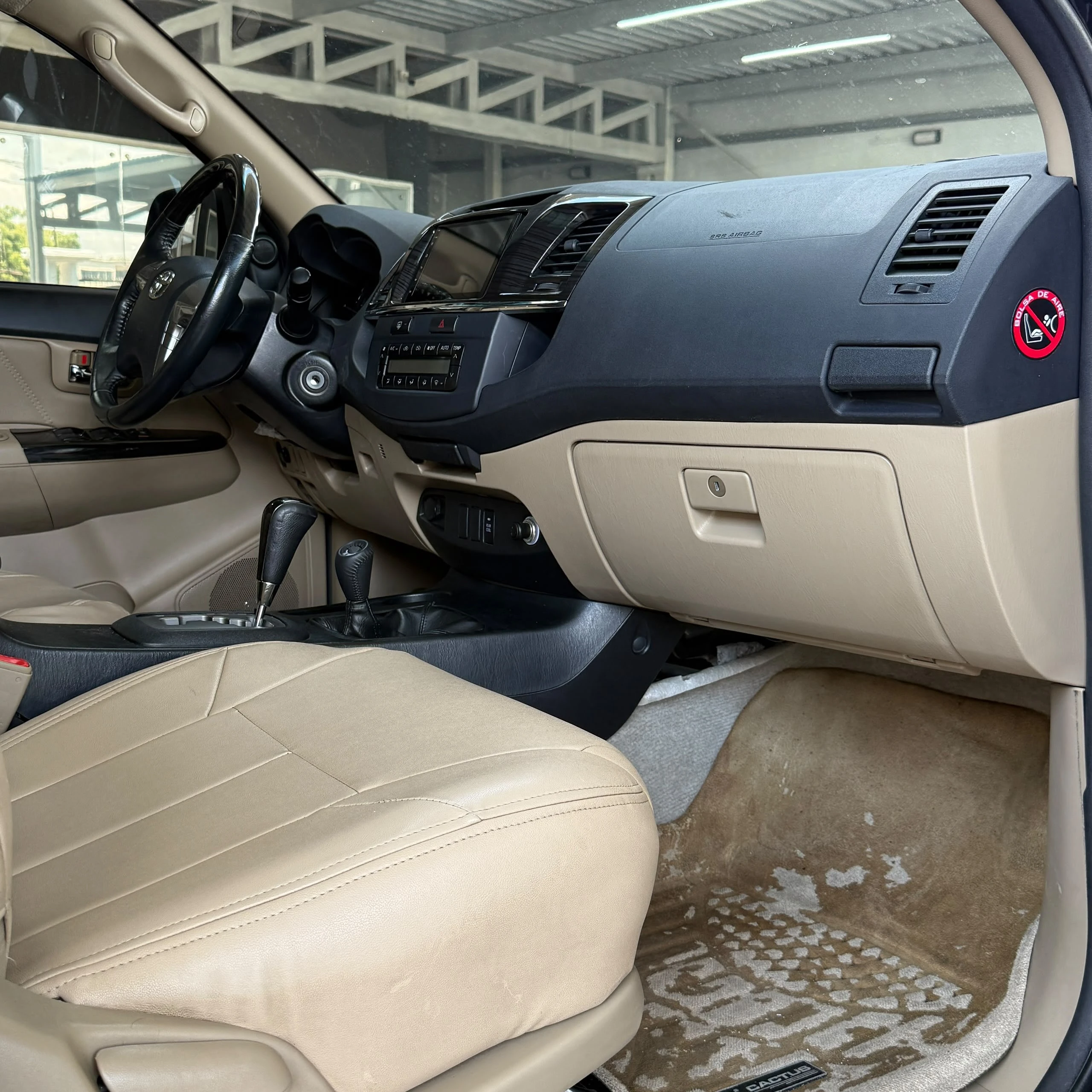 2015 Toyota Fortuner — foto 5