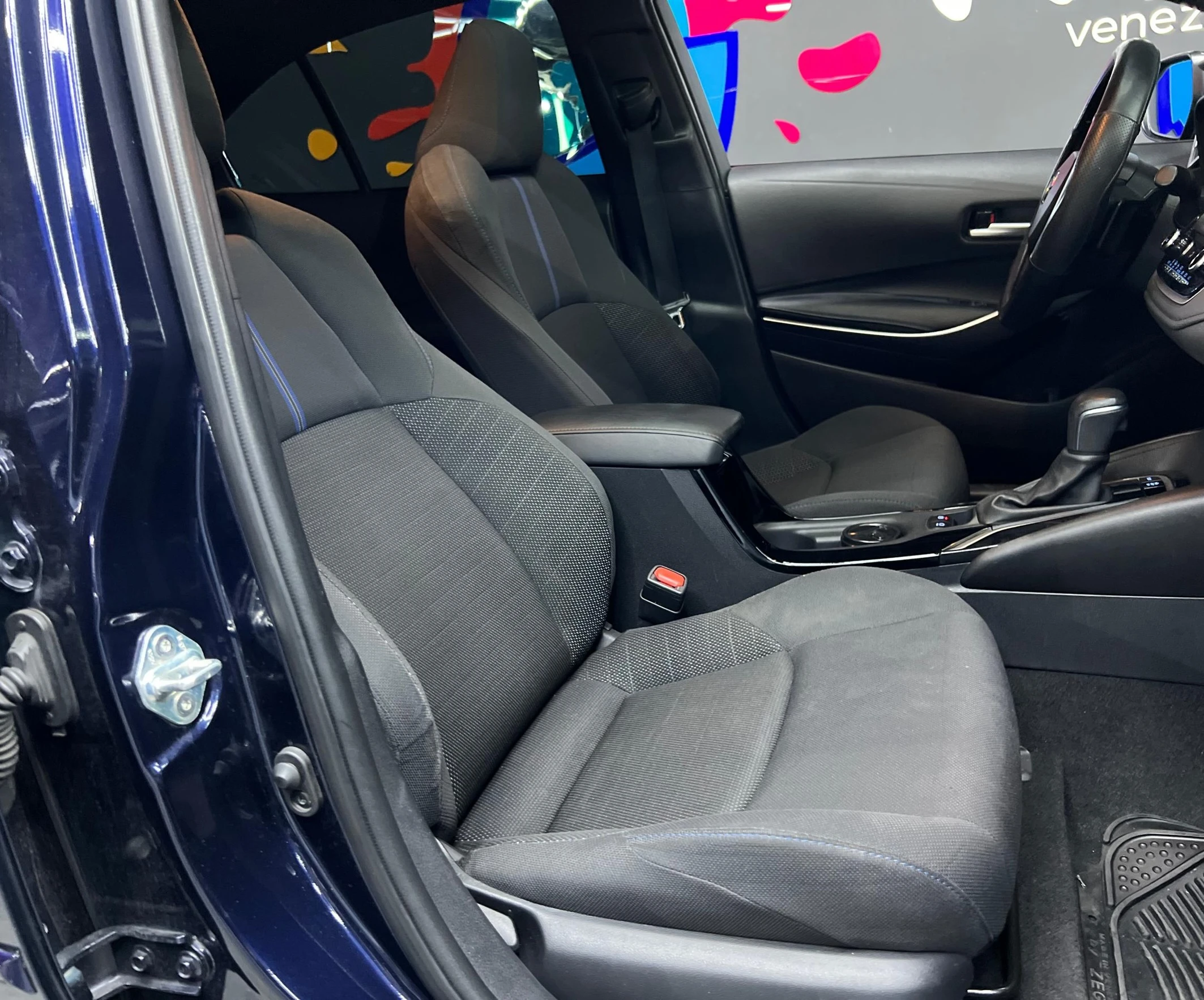 2020 Toyota Corolla SE — foto 11