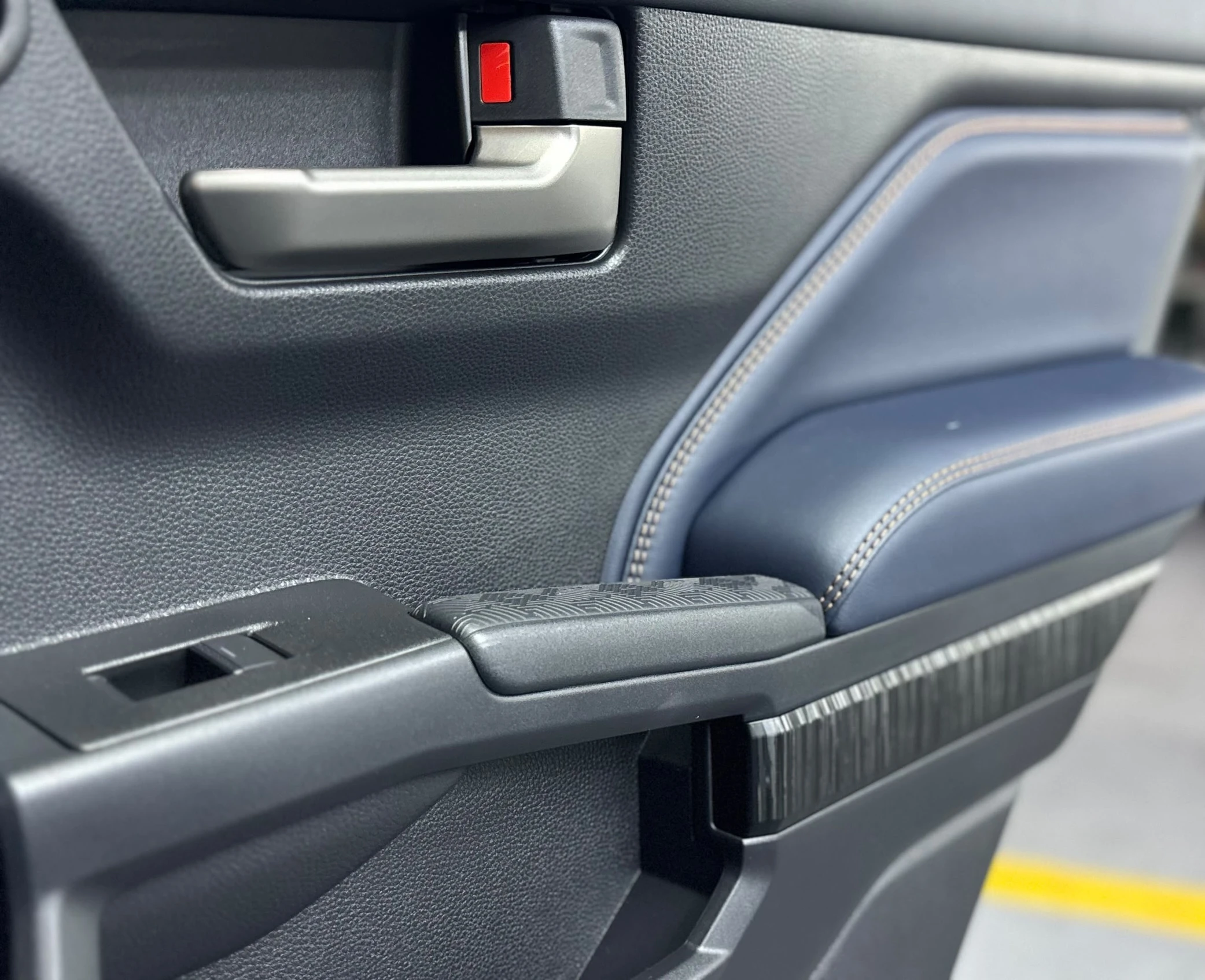 2025 Toyota 4Runner Platinium I-ForceMax — foto 15