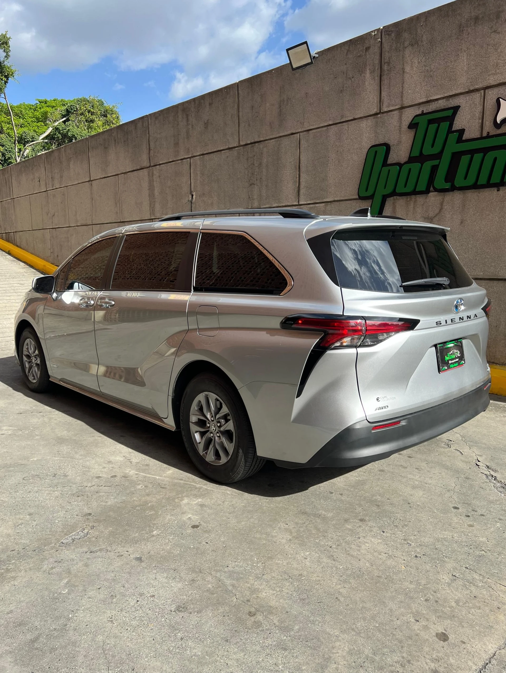 2021 Toyota Sienna HEV XLE — foto 5