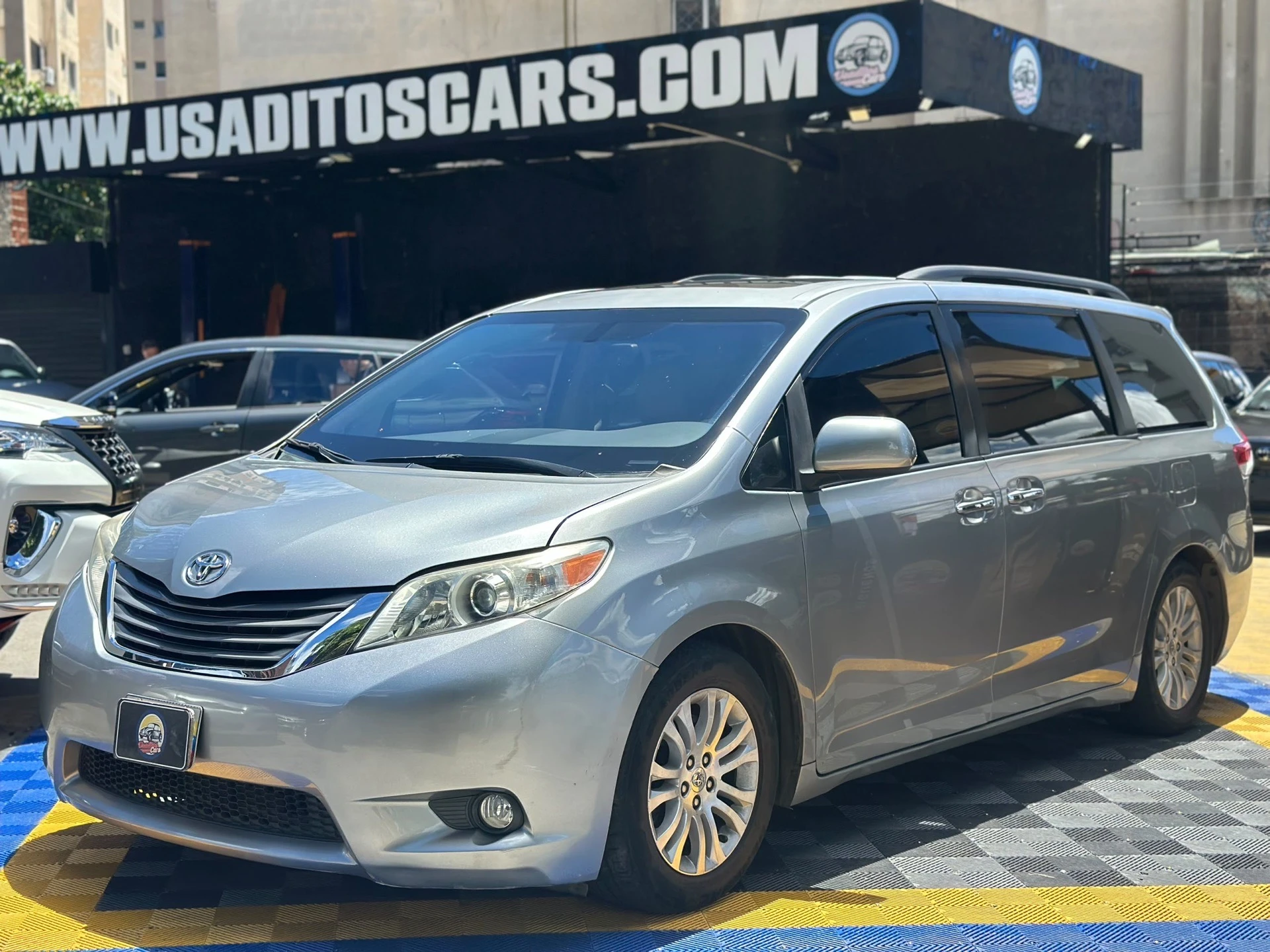 2011 Toyota Sienna XLE