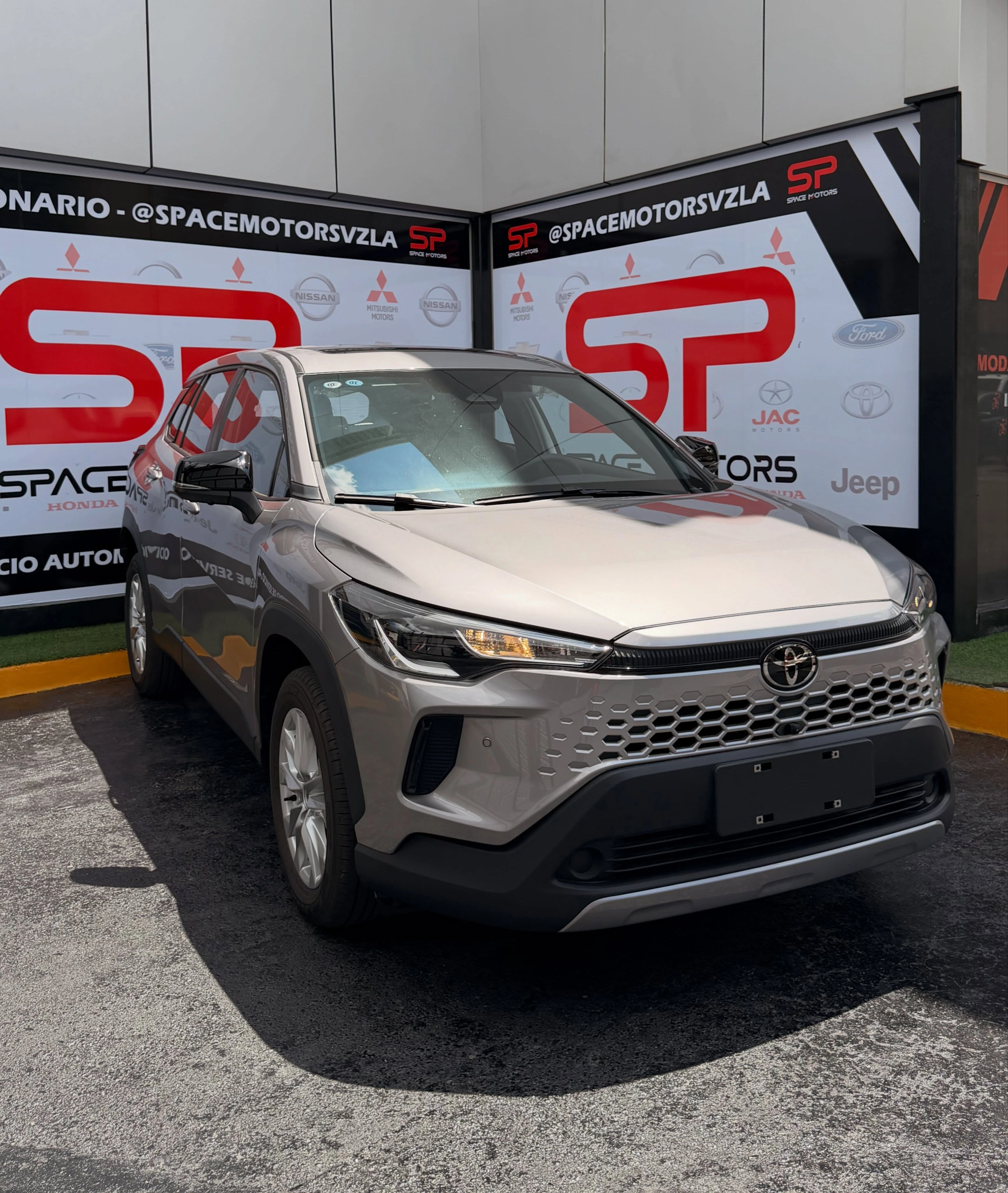 2026 Toyota Corolla Cross ELITE — foto 2