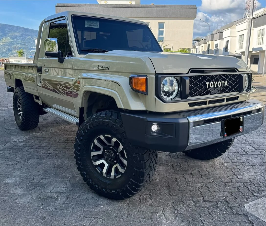 2024 Toyota Land Cruiser Pickup