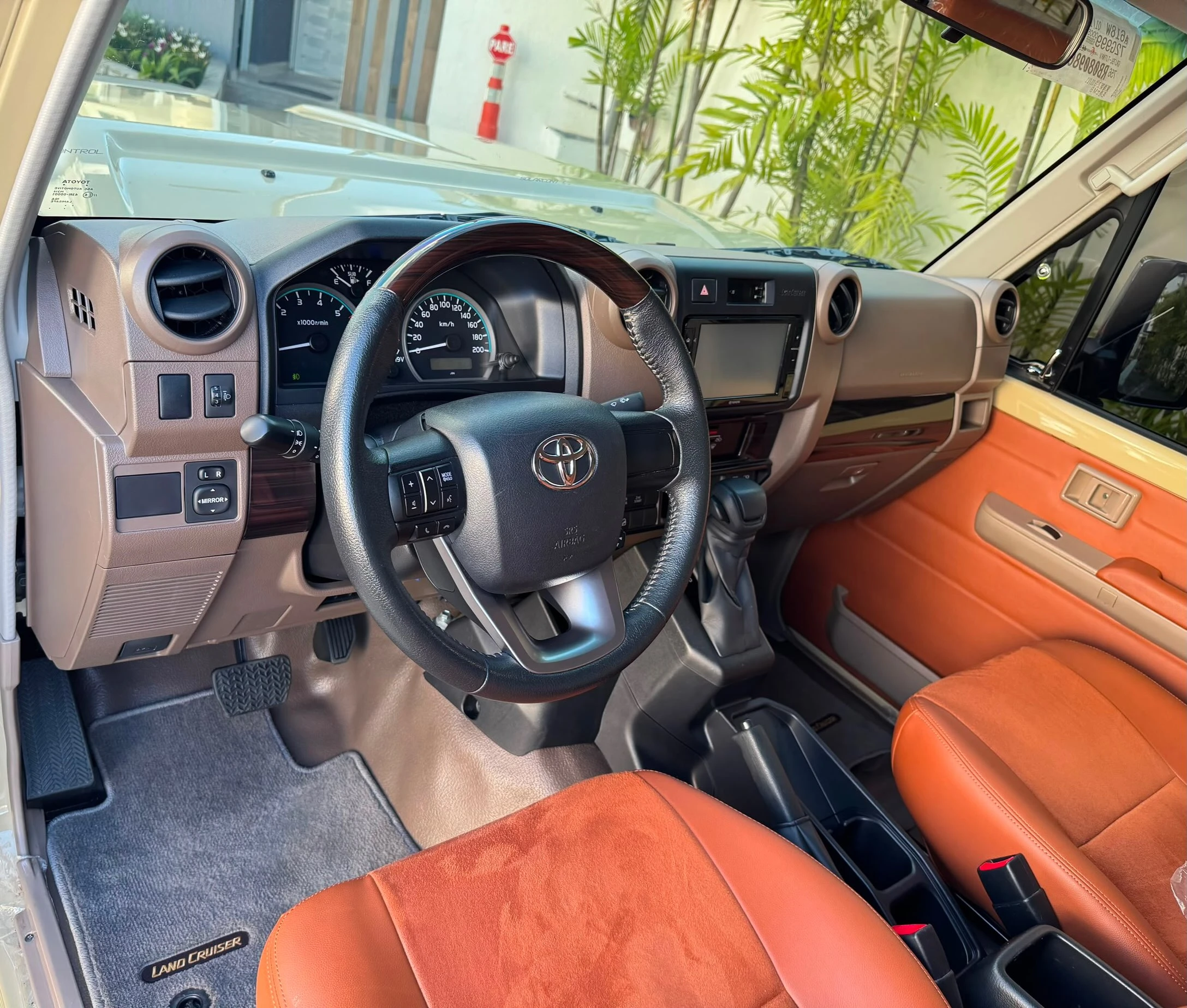 2024 Toyota Land Cruiser Pickup — foto 8