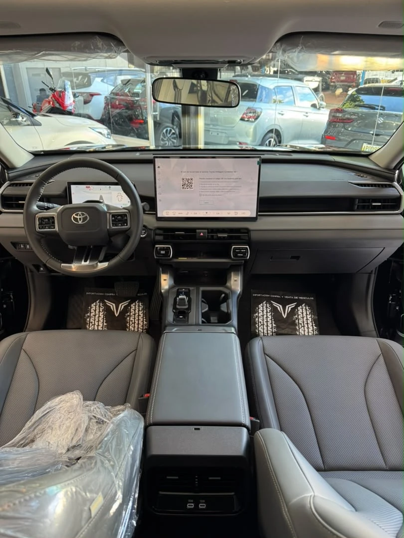 2026 Toyota RAV4 E-FOUR HEV LUXURY PLUS — foto 15