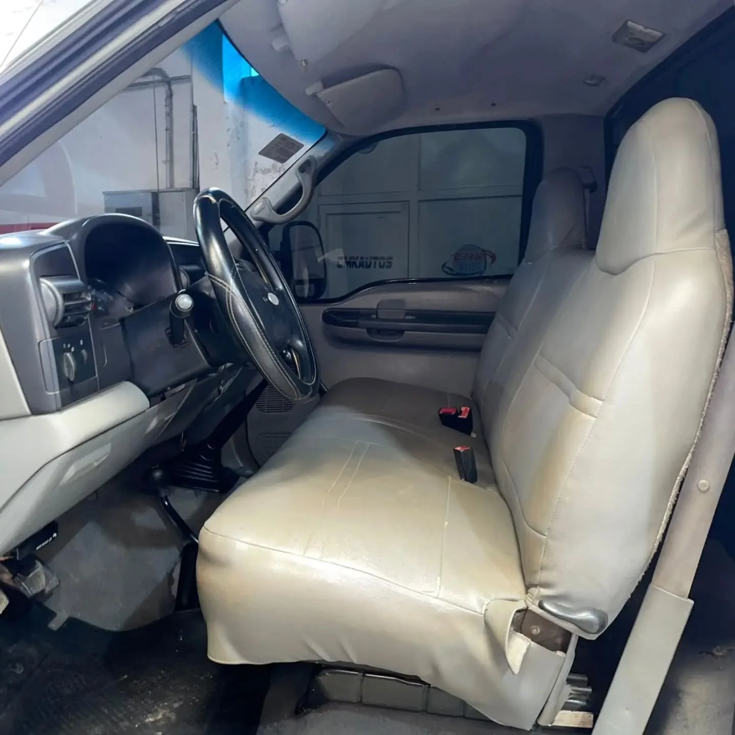 2009 Ford F-350 — foto 5