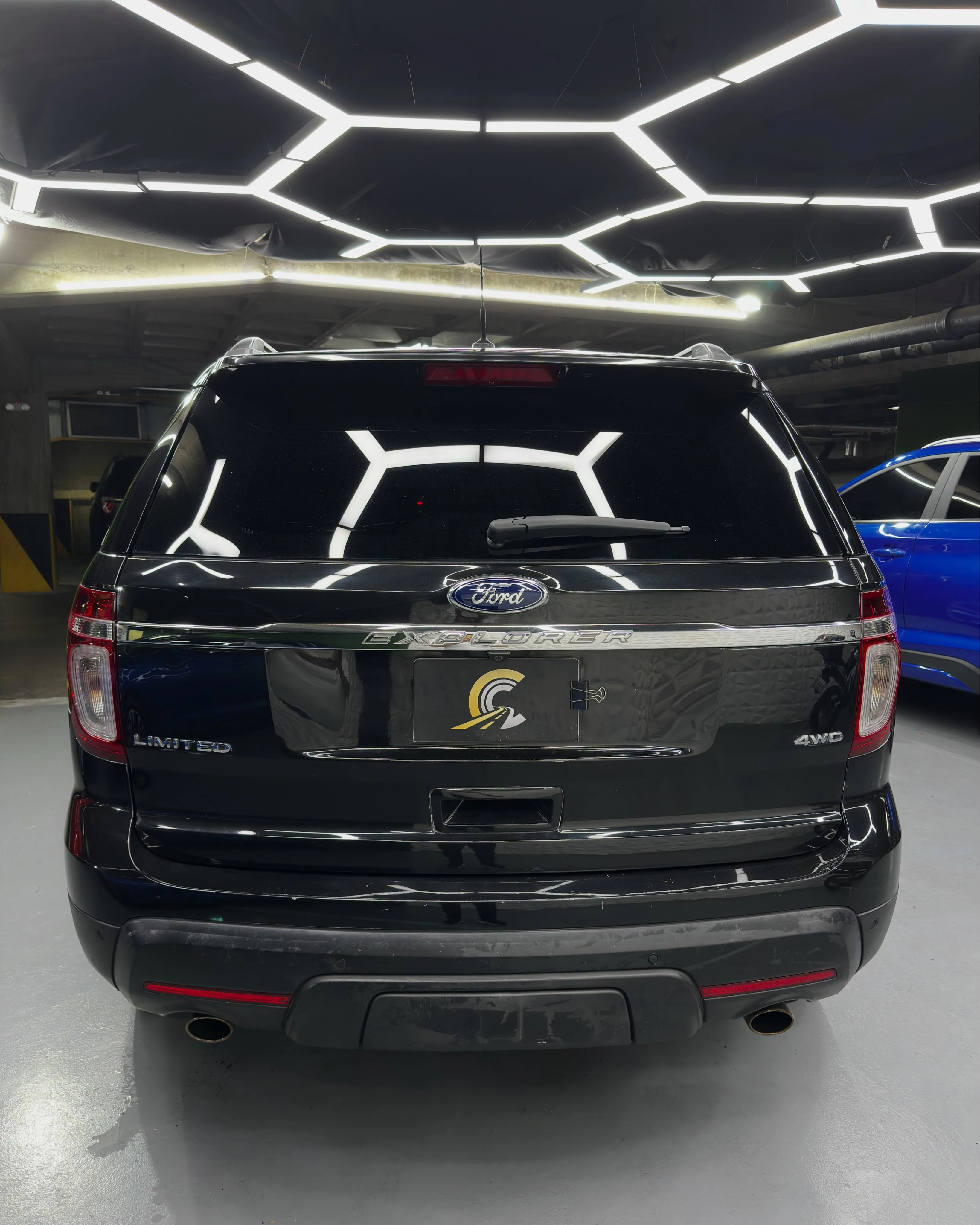 2014 Ford Explorer LIMITED — foto 2