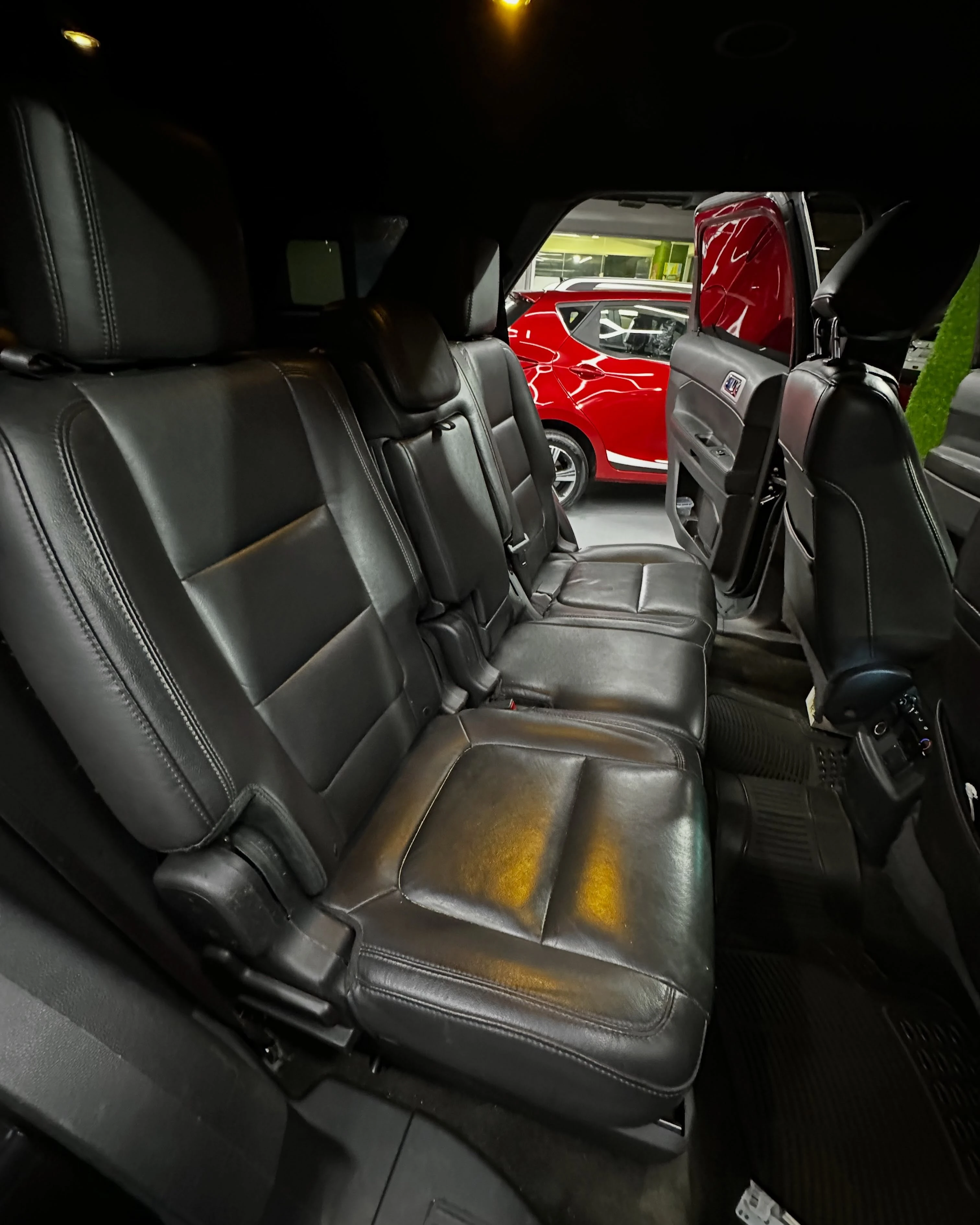 2014 Ford Explorer LIMITED — foto 3