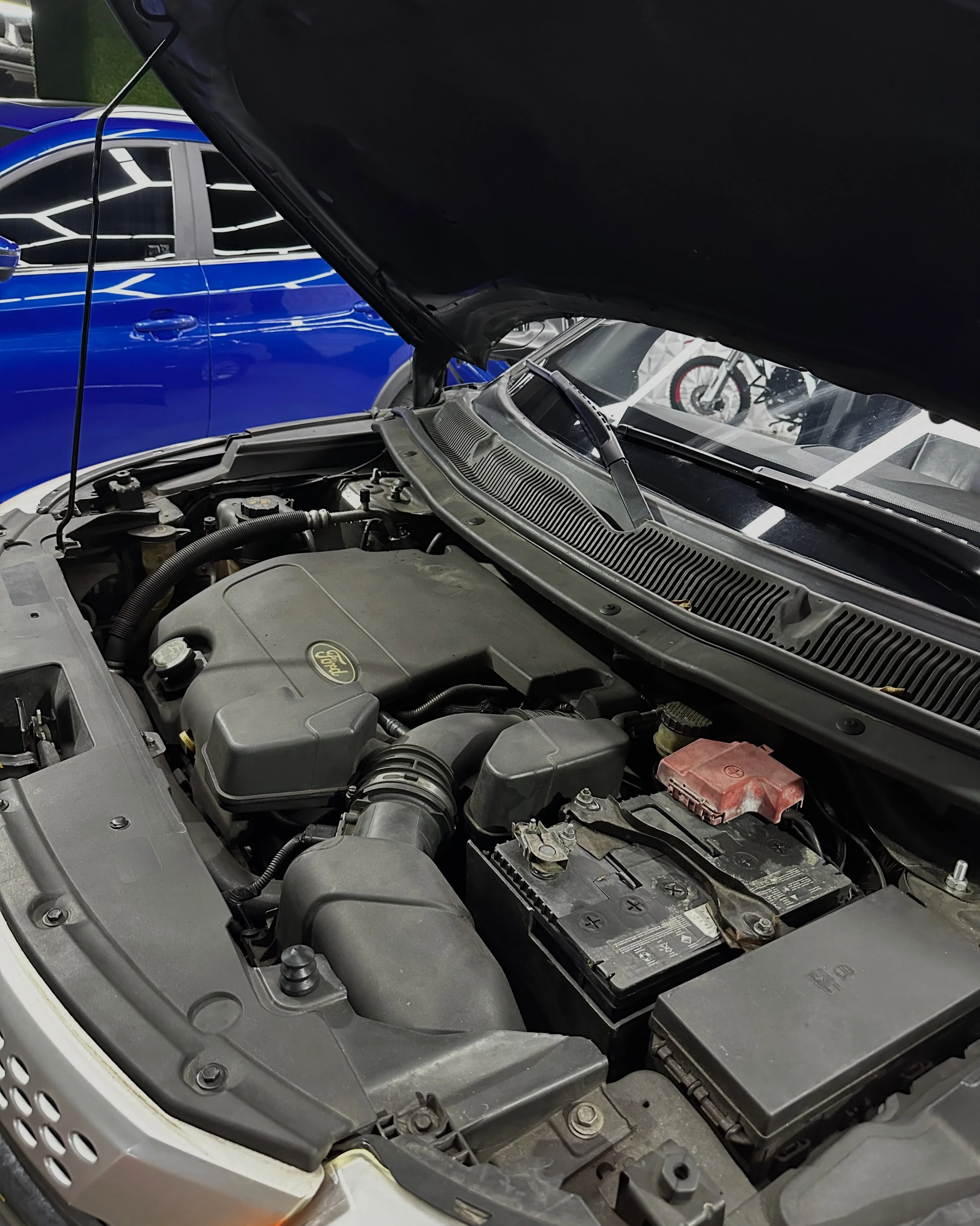 2014 Ford Explorer LIMITED — foto 6