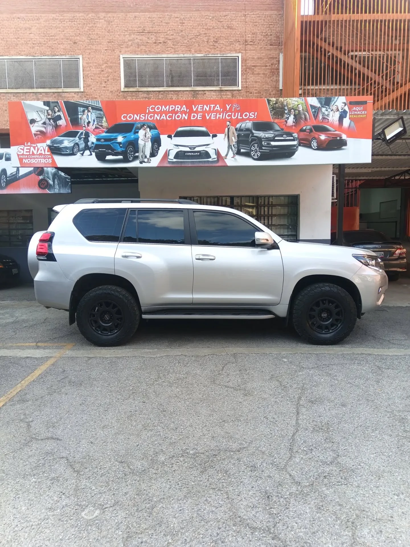 2022 Toyota Land Cruiser Prado VX — foto 2