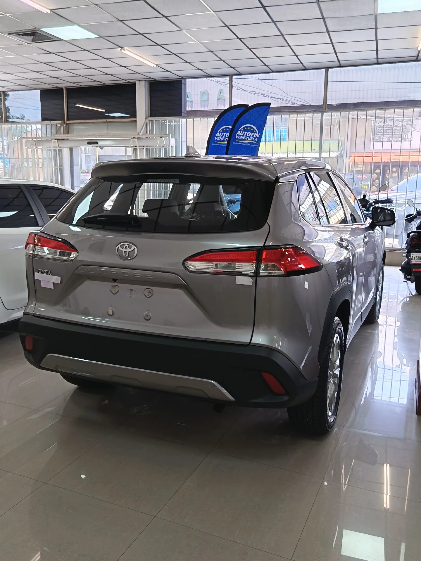 2026 Toyota Corolla Cross Elite — foto 9