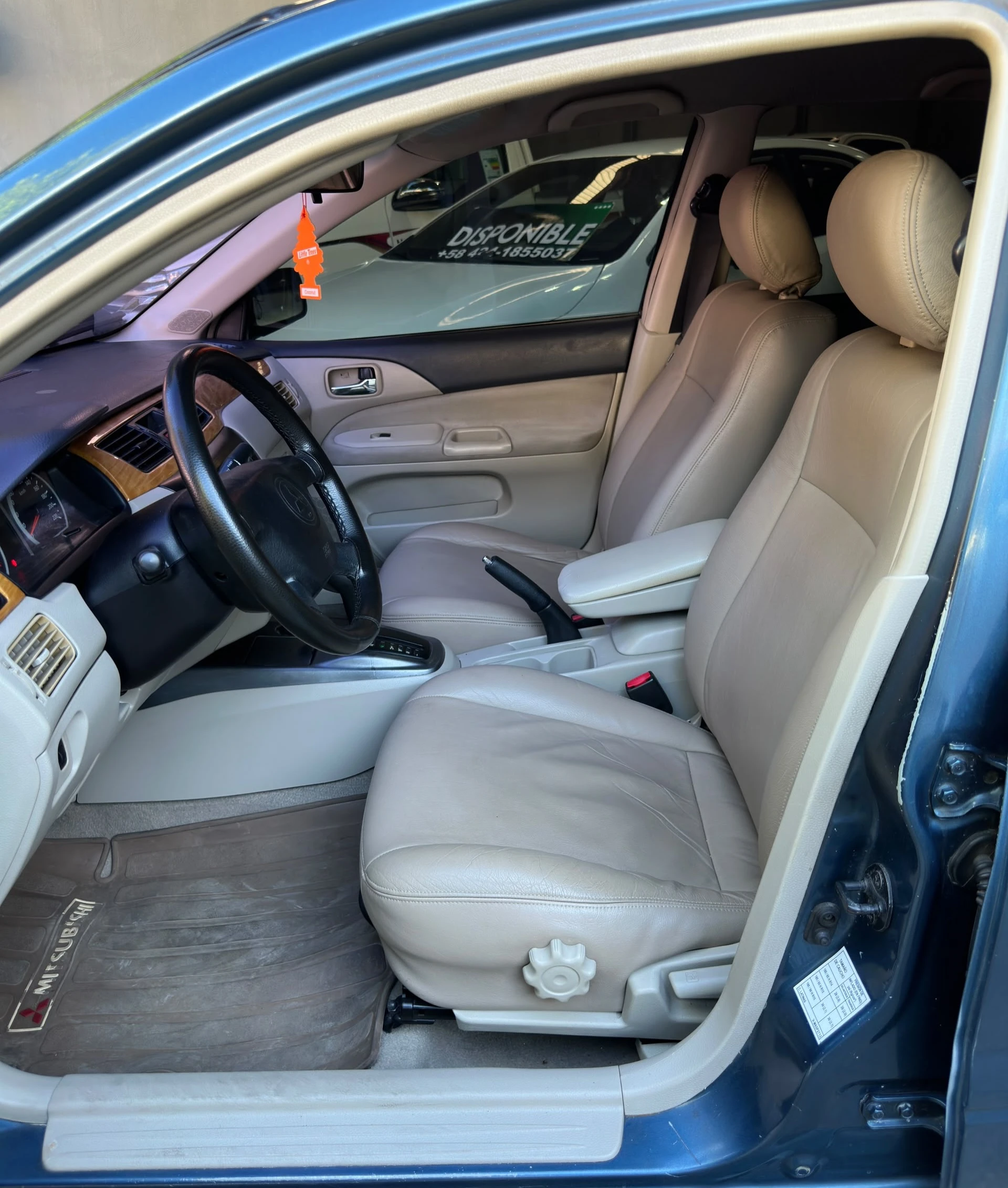 2011 Mitsubishi Lancer Touring — foto 5