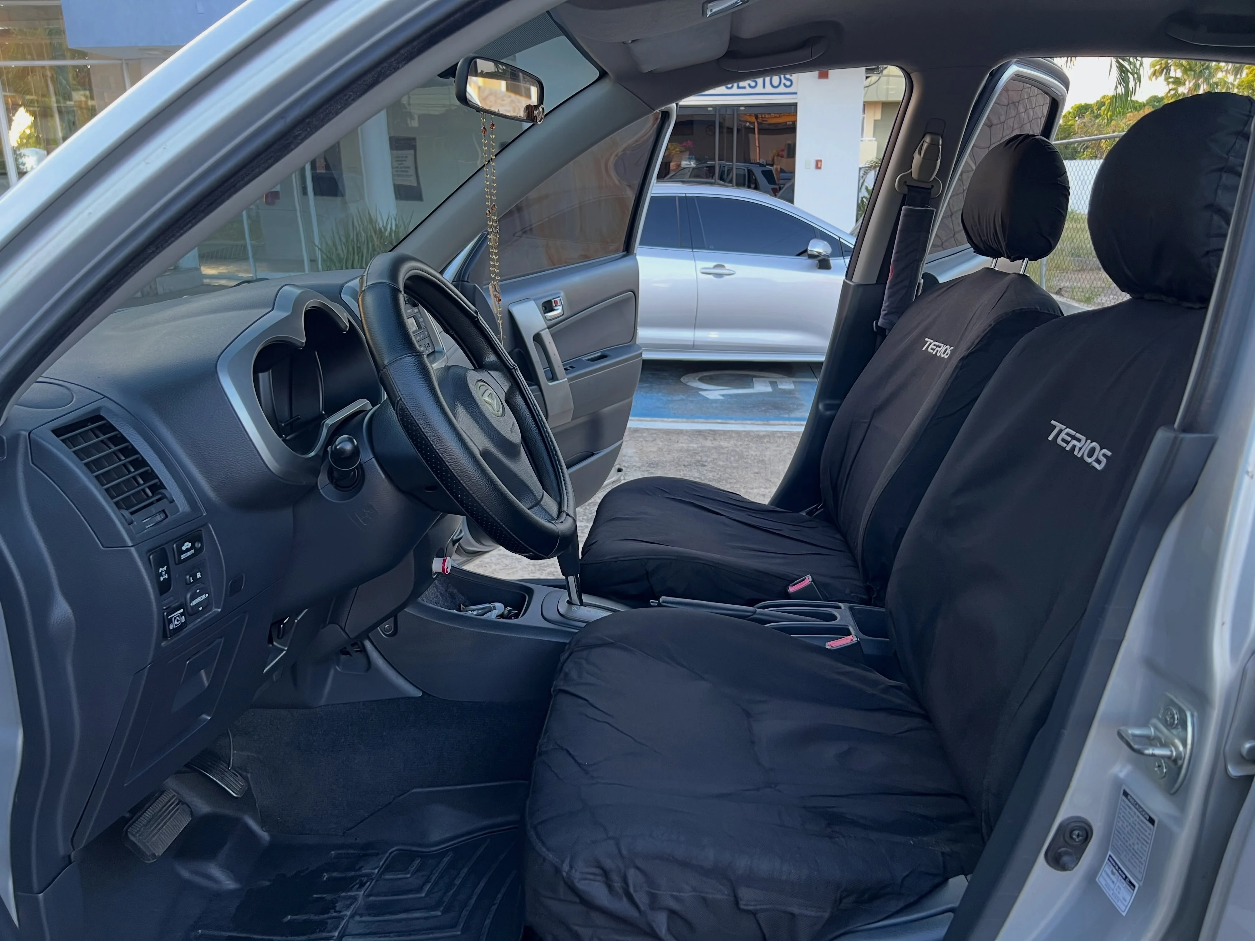2012 Daihatsu Terios — foto 3