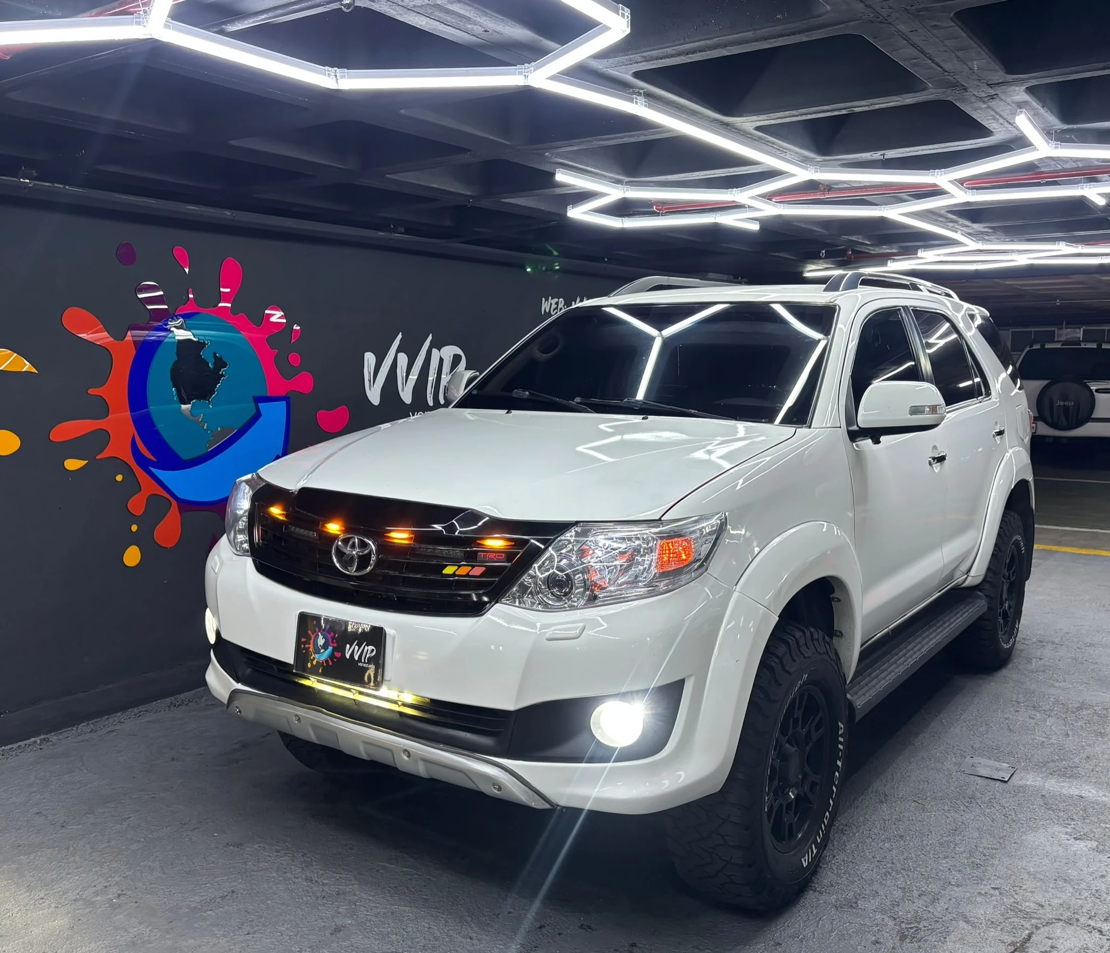 2018 Toyota Fortuner — foto 2