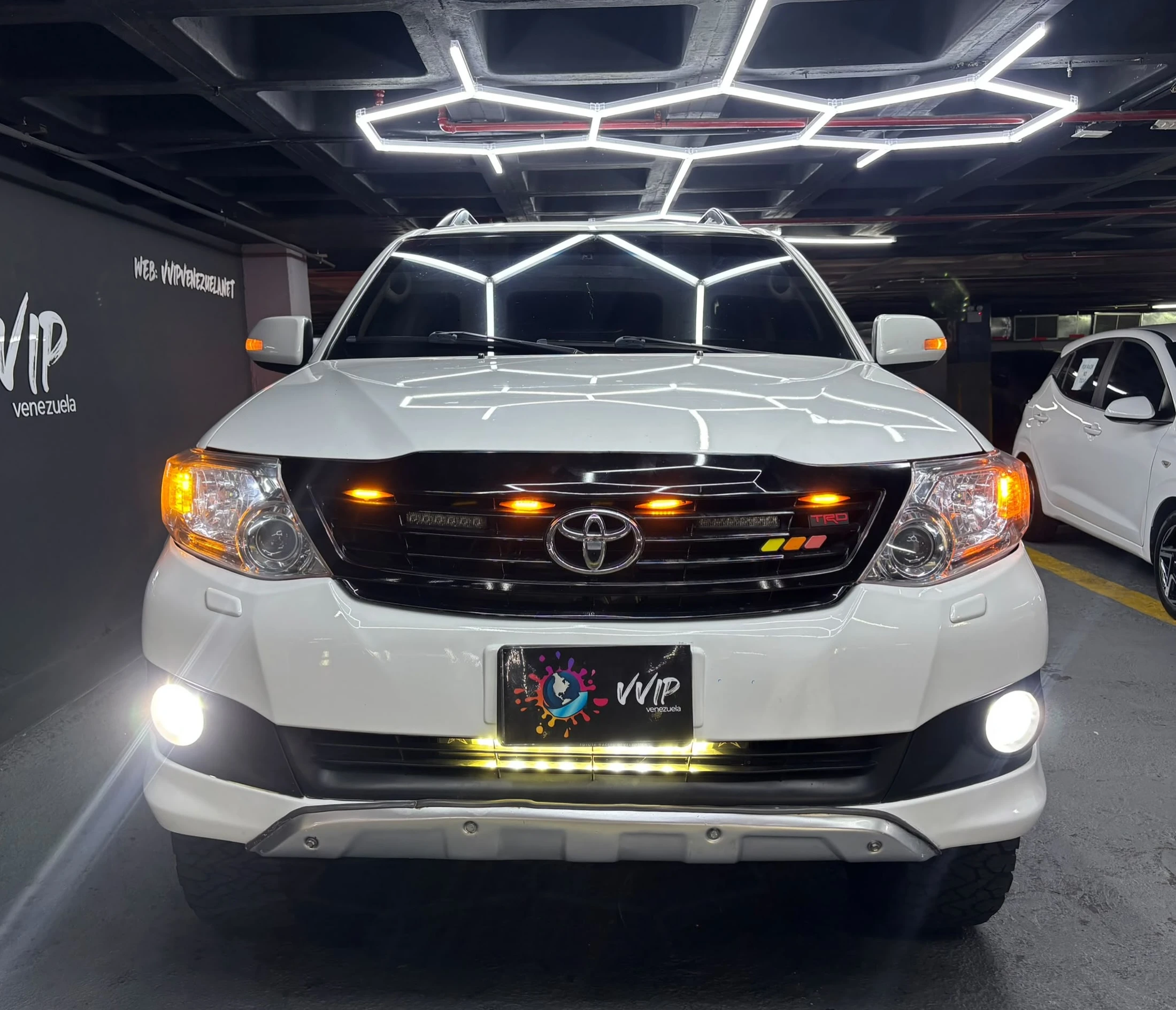 2018 Toyota Fortuner — foto 3