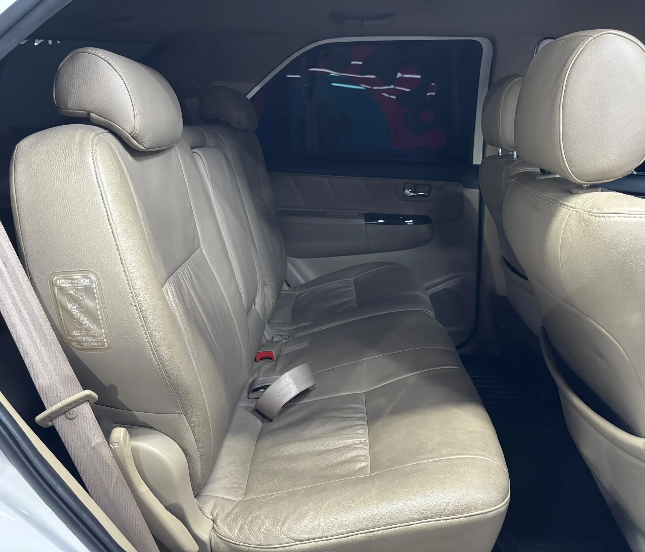 2018 Toyota Fortuner — foto 13