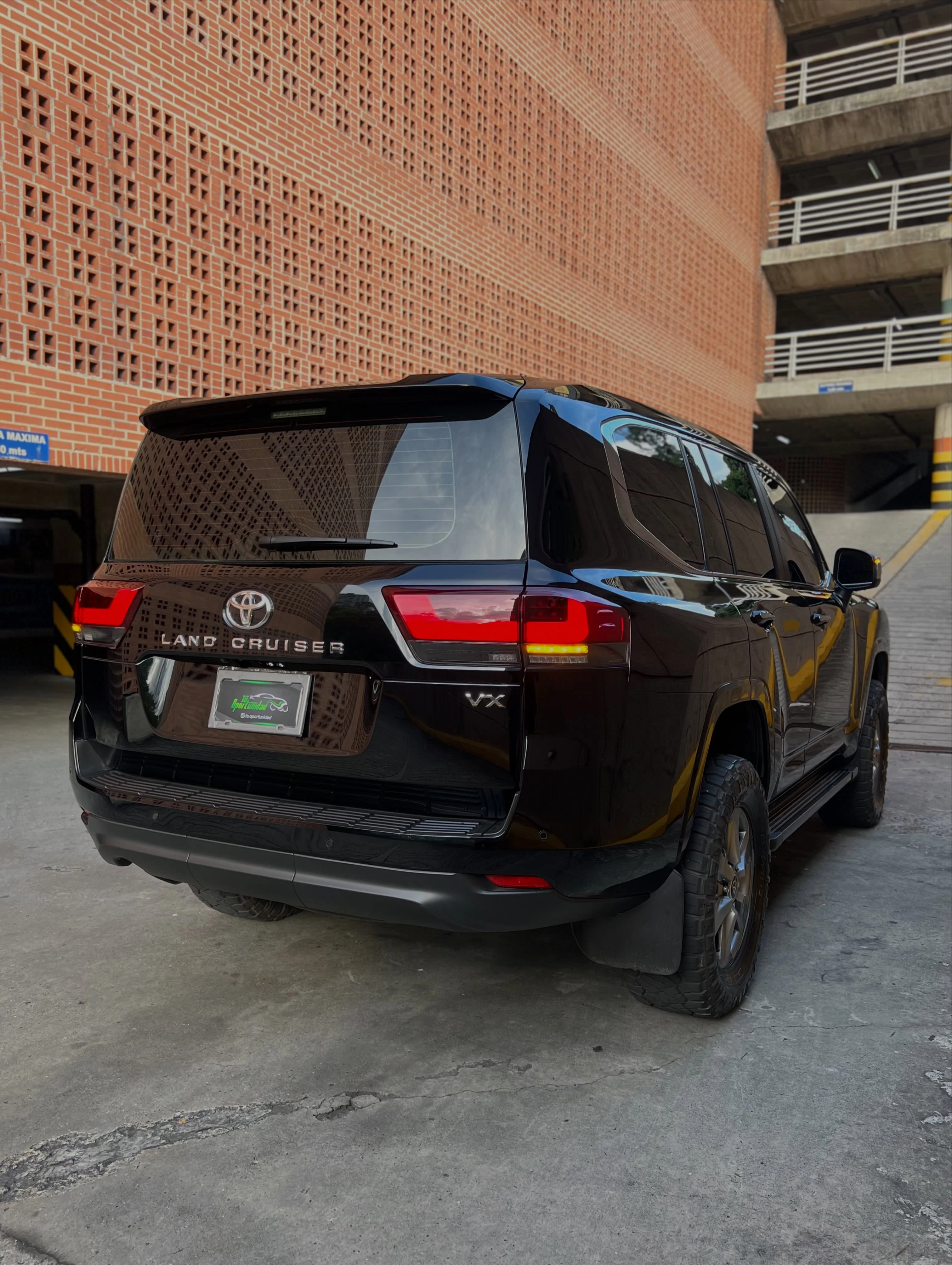 2024 Toyota Land Cruiser — foto 2
