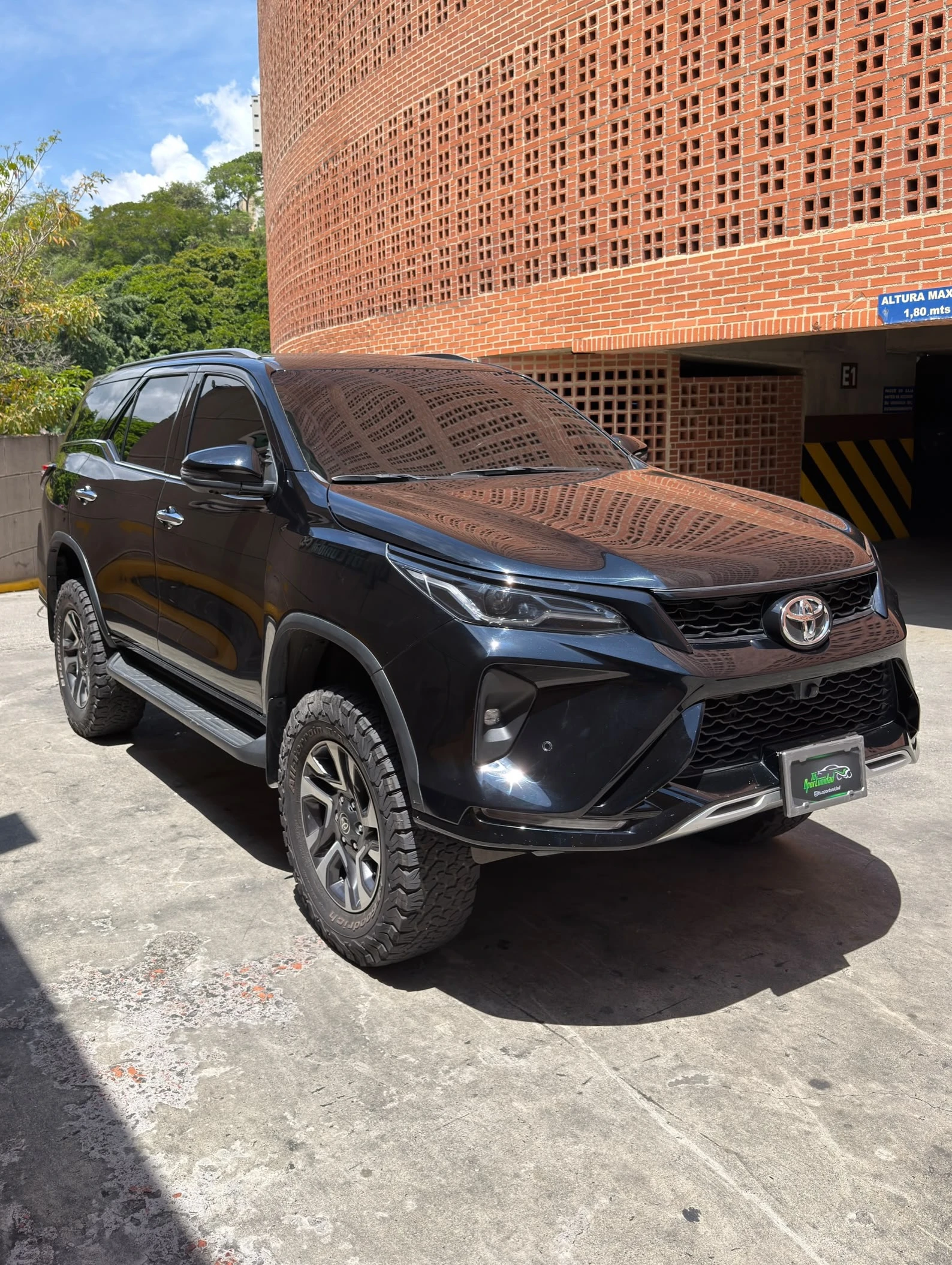 2024 Toyota Fortuner SW4 — foto 2