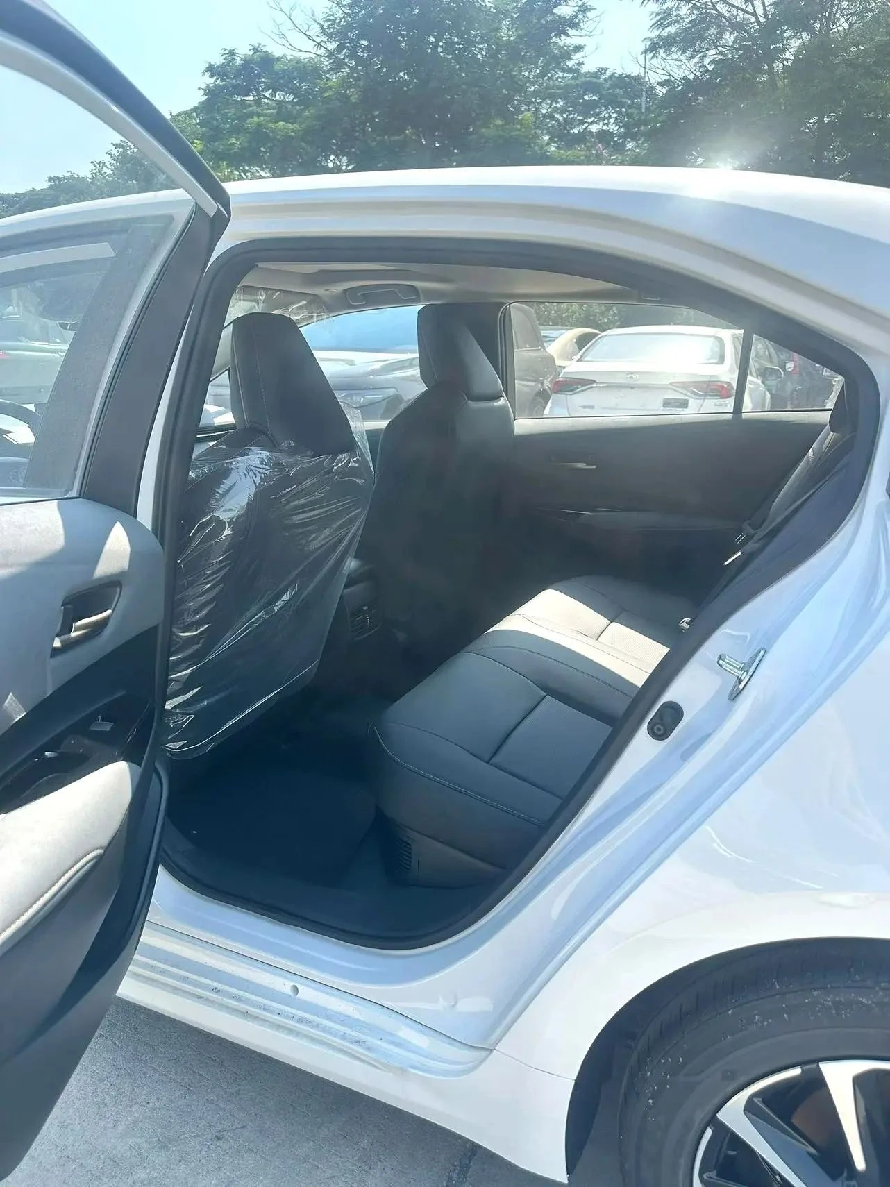 2026 Toyota Corolla Híbrido 1.8L, versión media. — foto 6