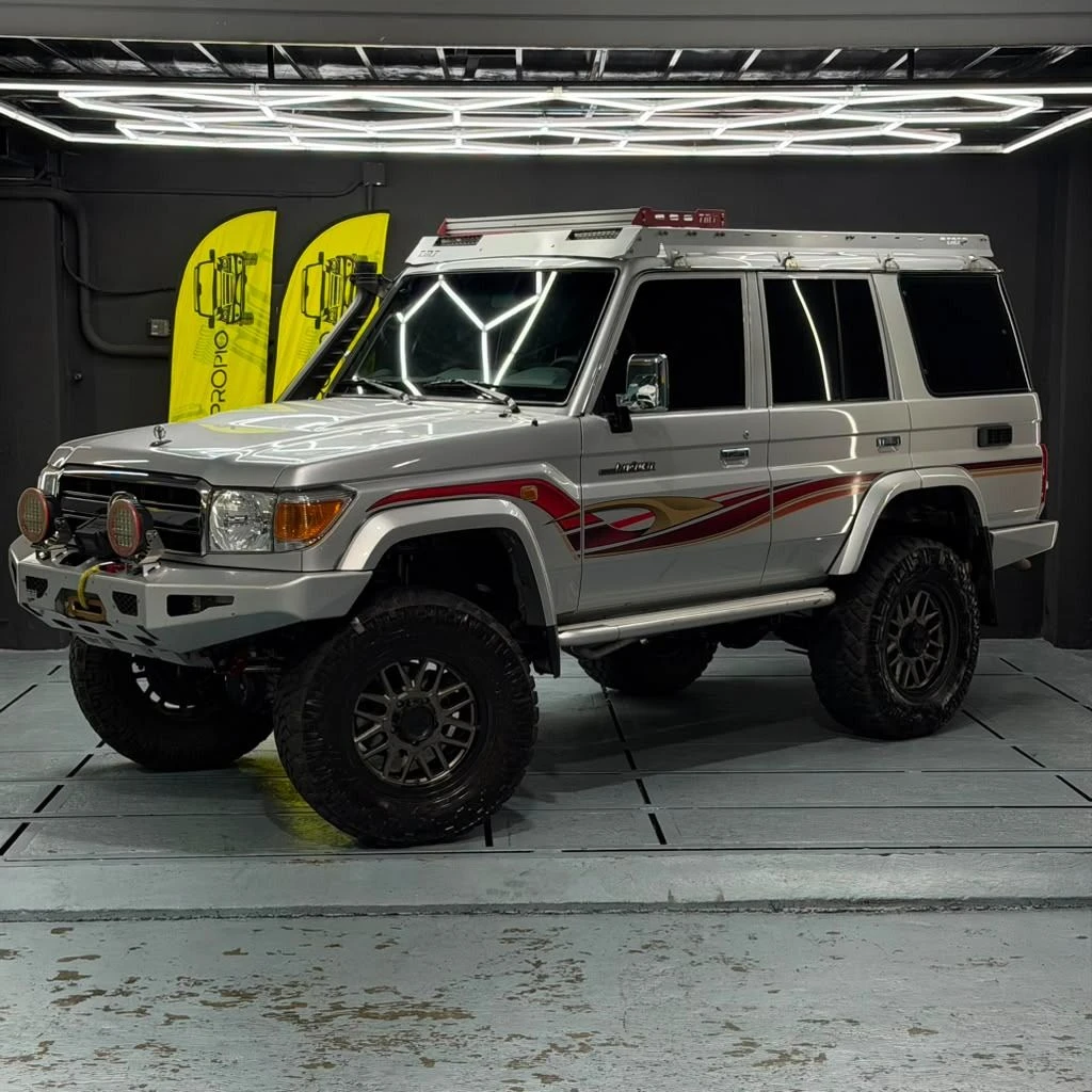 2018 Toyota Land Cruiser 76 Machito Dubai