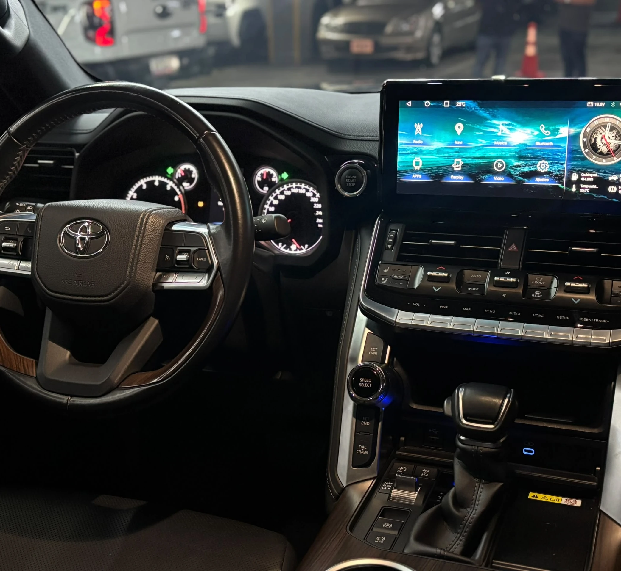 2023 Toyota Land Cruiser LC300 — foto 9