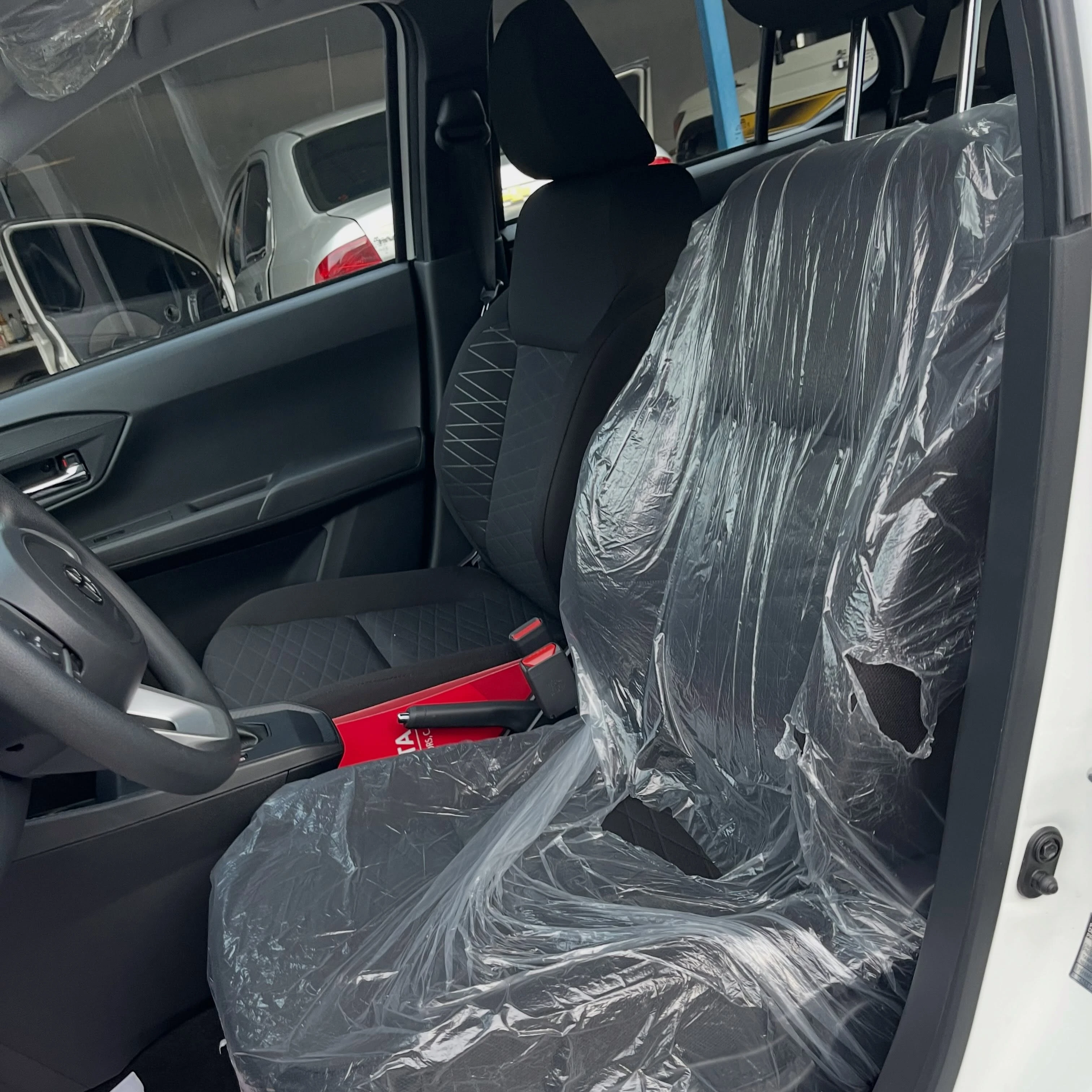 2026 Toyota Agya G — foto 10